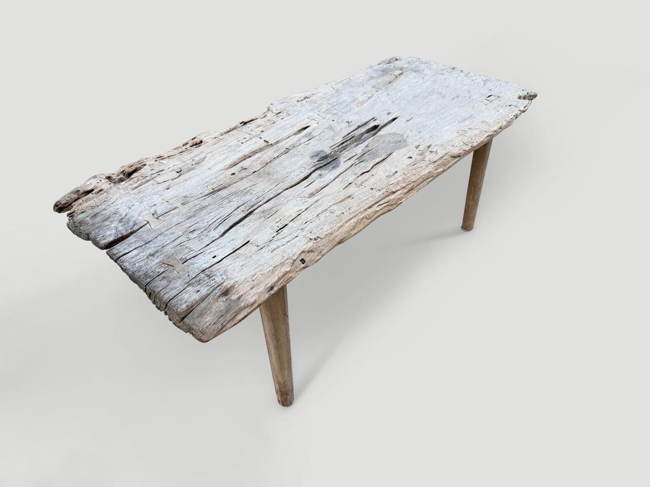 Minimaliste Andrianna Shamaris Table basse Wabi Sabi en vente