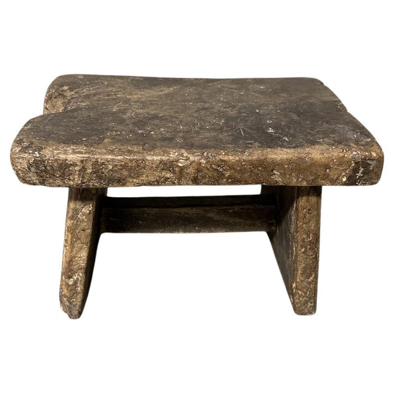 Table d'appoint ou tabouret Wabi Sabi Andrianna Shamaris