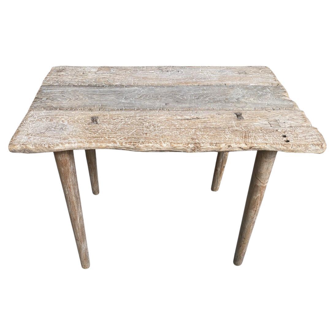 Andrianna Shamaris Consola o mesa auxiliar de madera de teca Wabi Sabi