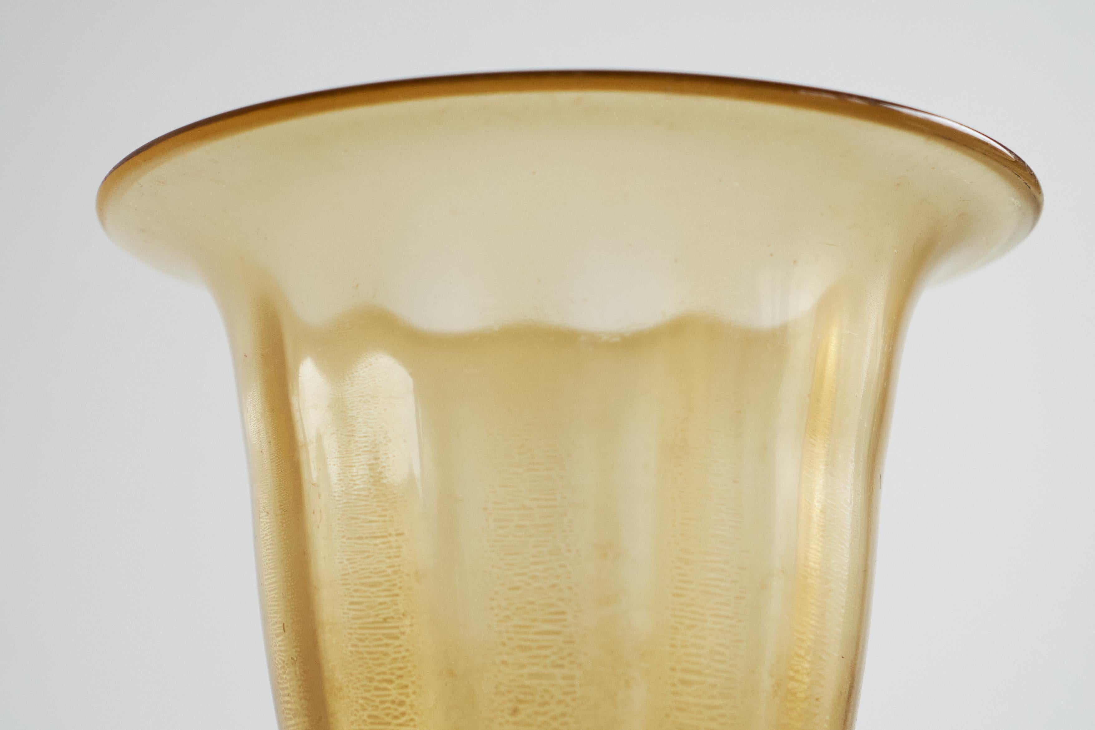 Olandese Vaso in vetro artistico Andries Dirk Copier in craquelé e oro per Glasfabriek Leerdam in vendita