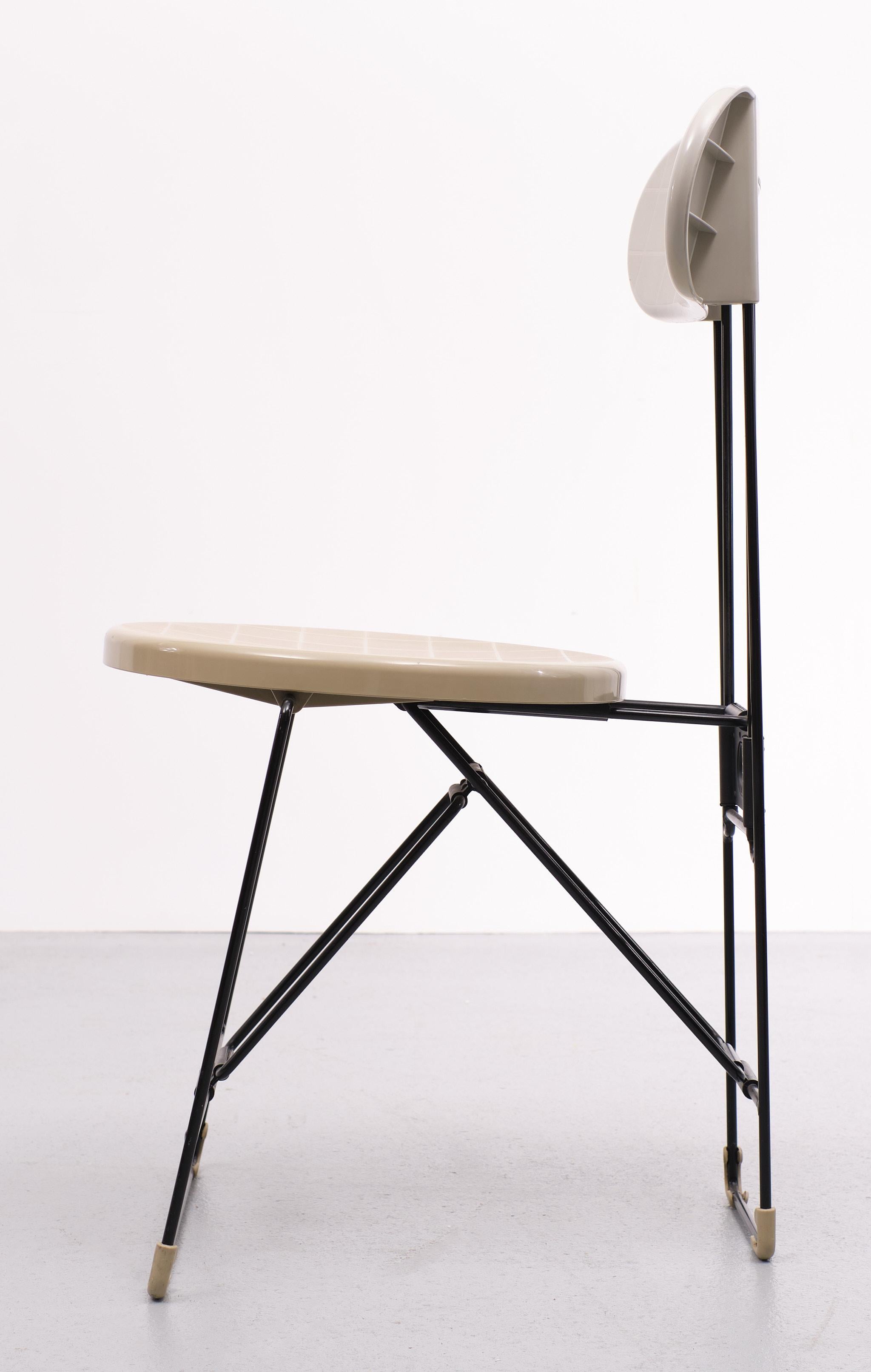 Chaise pliante post-moderne Andries van Onck 1984 en vente 4