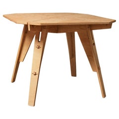 'Android' table unique ready-to-assemble, ultra flat-pack, birch plywood table