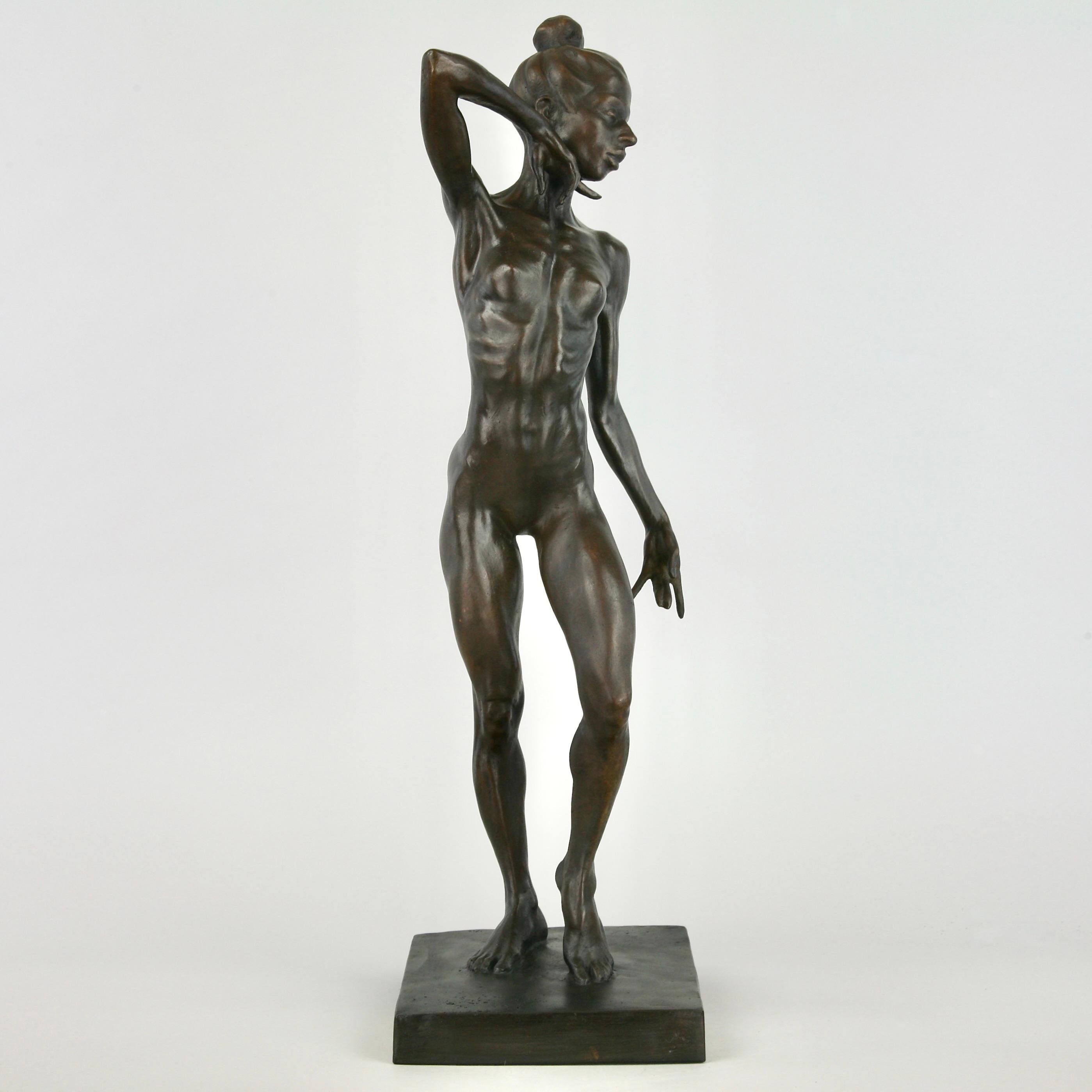 Debora Lima-originelle figurative Tänzerinnen Bronzeskulptur-zeitgenössische Kunst (Gold), Nude Sculpture, von Andrzej Szymczyk