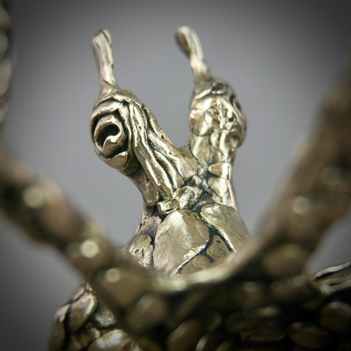 Octopus Gold 2024 - escultura de bronce- edición limitada- Moderno- Contemporáneo en venta 2