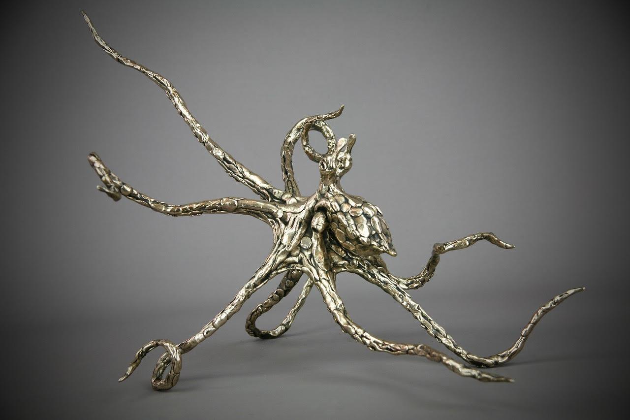 Polpo - scultura marina originale in bronzo - arte contemporanea - opera d'arte figurativa in vendita 2