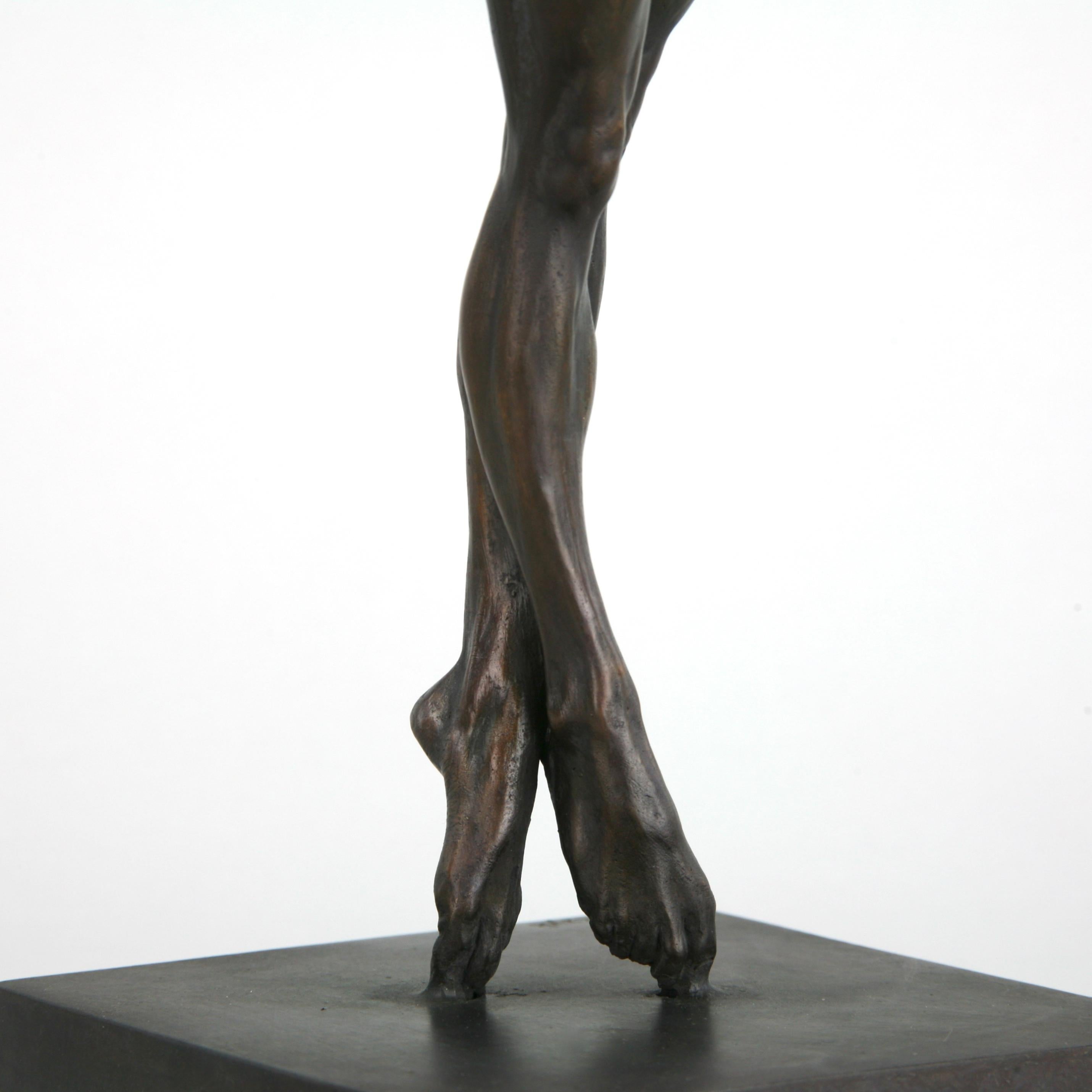 Pole Dancer-escultura figurativa original desnuda de bronce-obra de arte-arte contemporáneo en venta 7