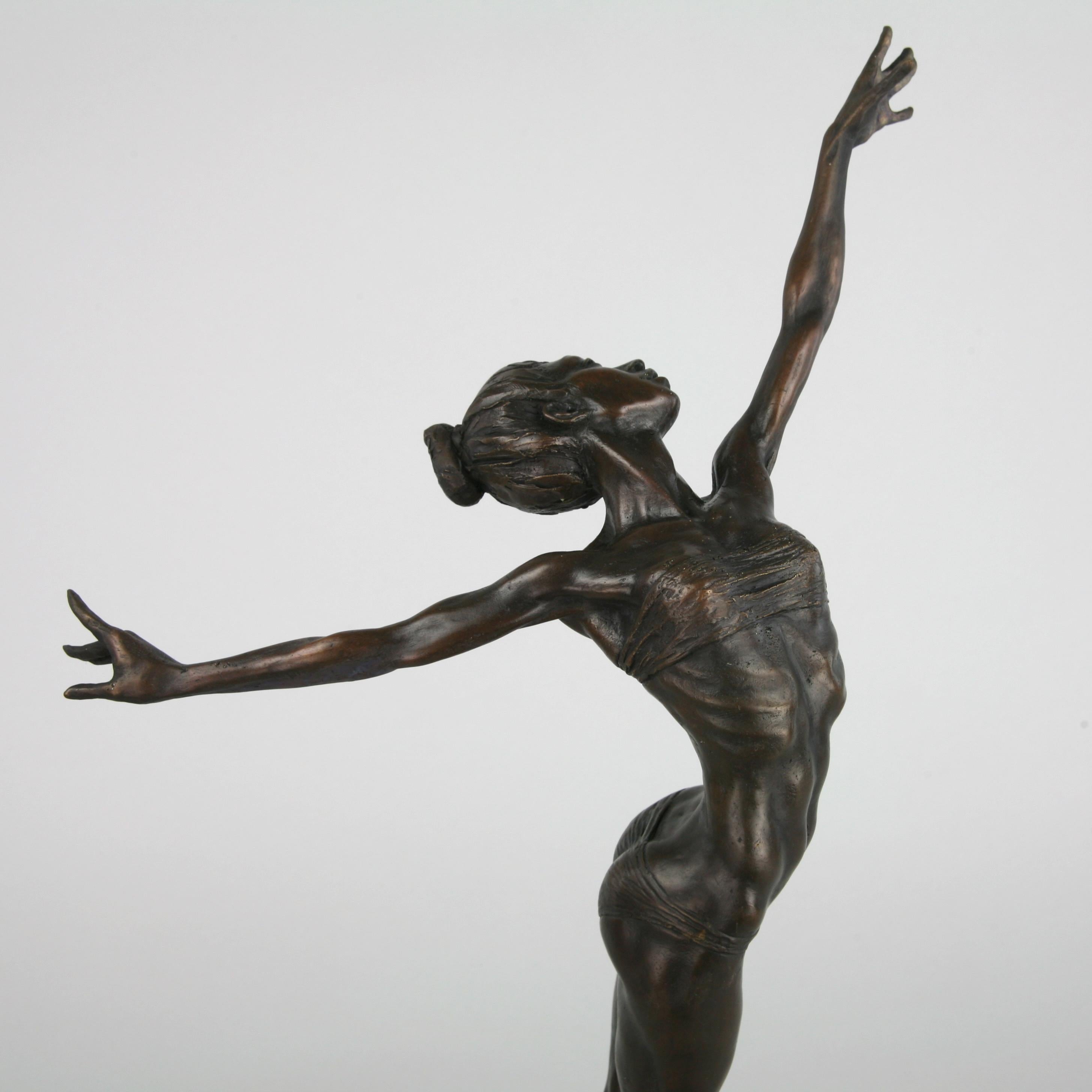Pole Dancer-escultura figurativa original desnuda de bronce-obra de arte-arte contemporáneo en venta 8