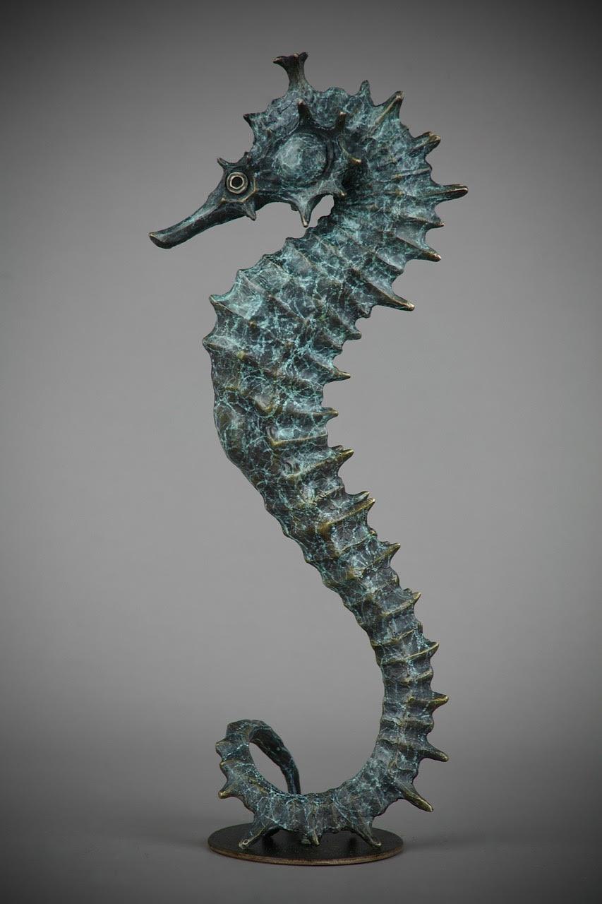 Figurative Sculpture Andrzej Szymczyk - Hippocampe -Sculpture marine figurative originale en bronze-œuvre d'art-art contemporain