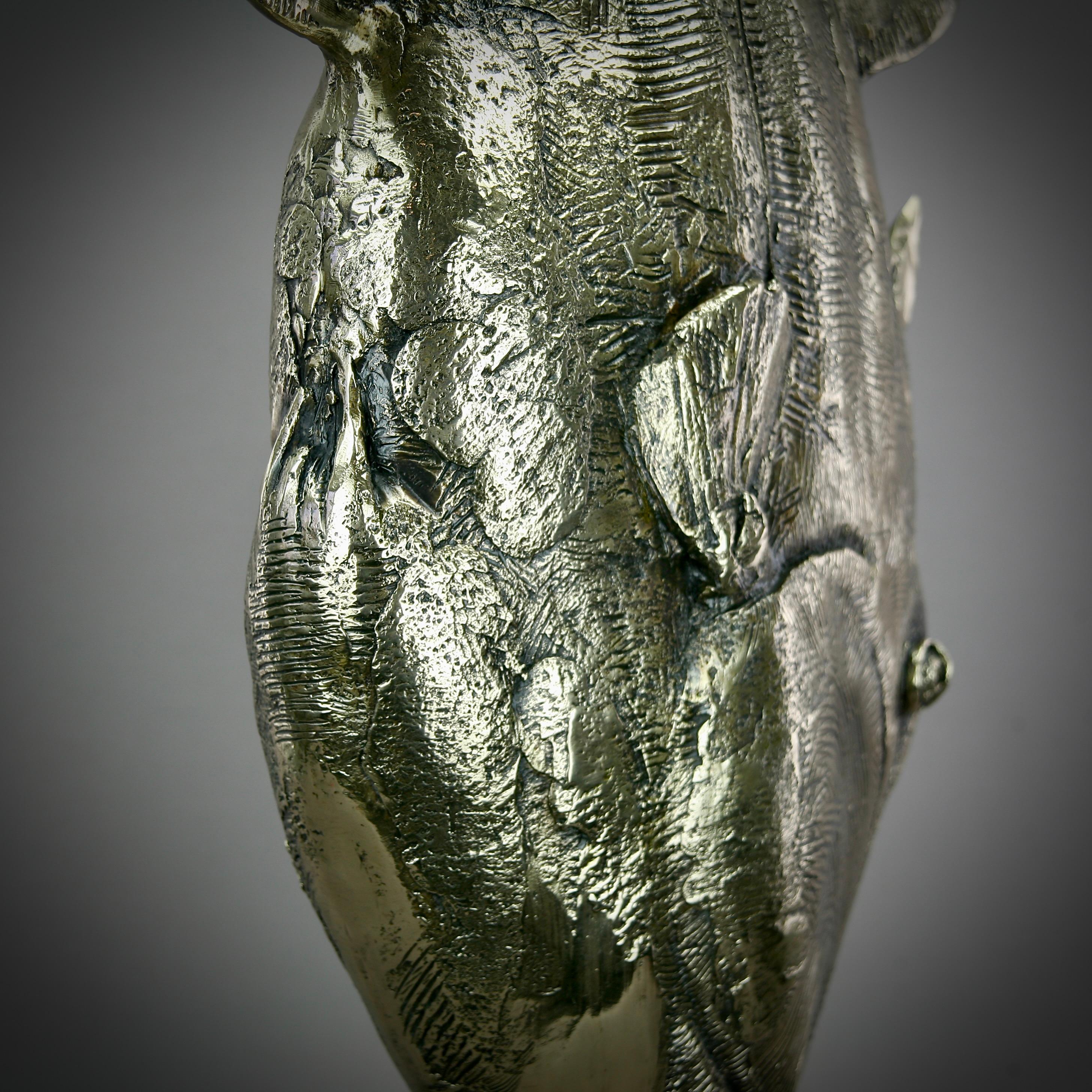 Poisson-tigre Titan - sculpture originale en bronze de la faune marine - Art contemporain en vente 1