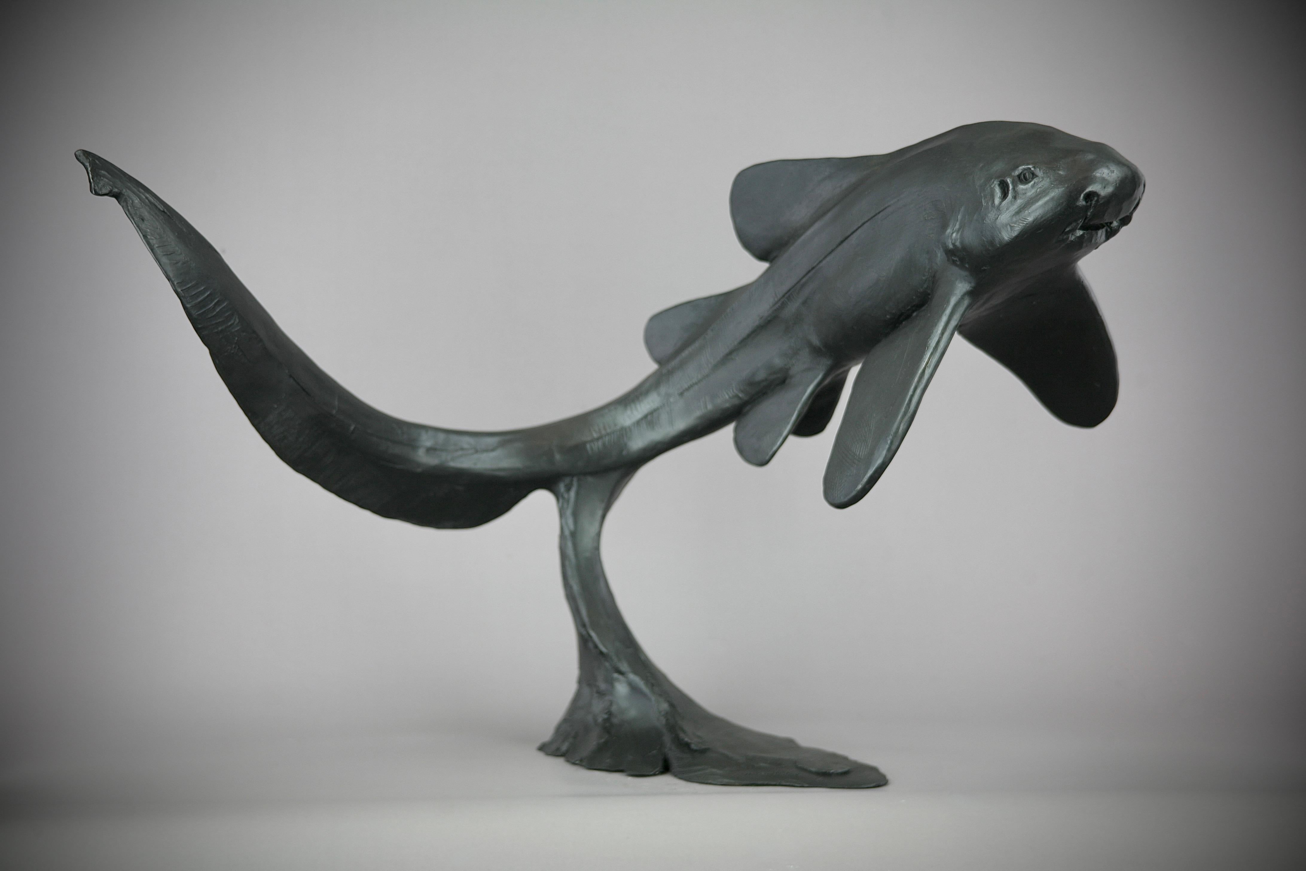 Andrzej Szymczyk Figurative Sculpture – Zebra Hai -originale moderne Bronzeskulptur aus dem Meer - Contemporary Art