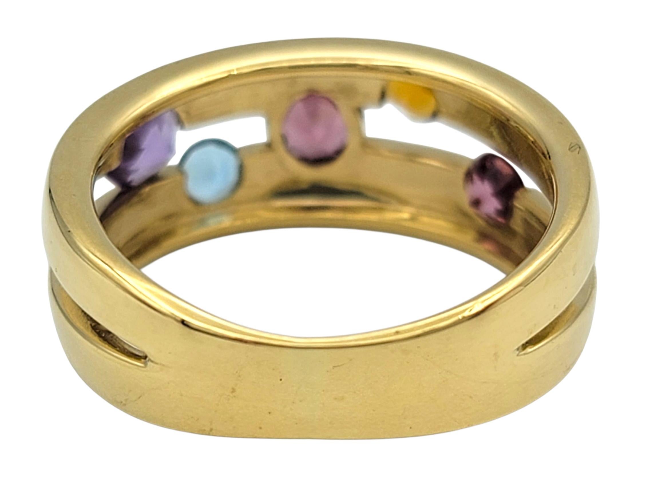 Andy G. Multi Gemstone Split Shank Band Ring en or jaune 18 carats Pour femmes en vente