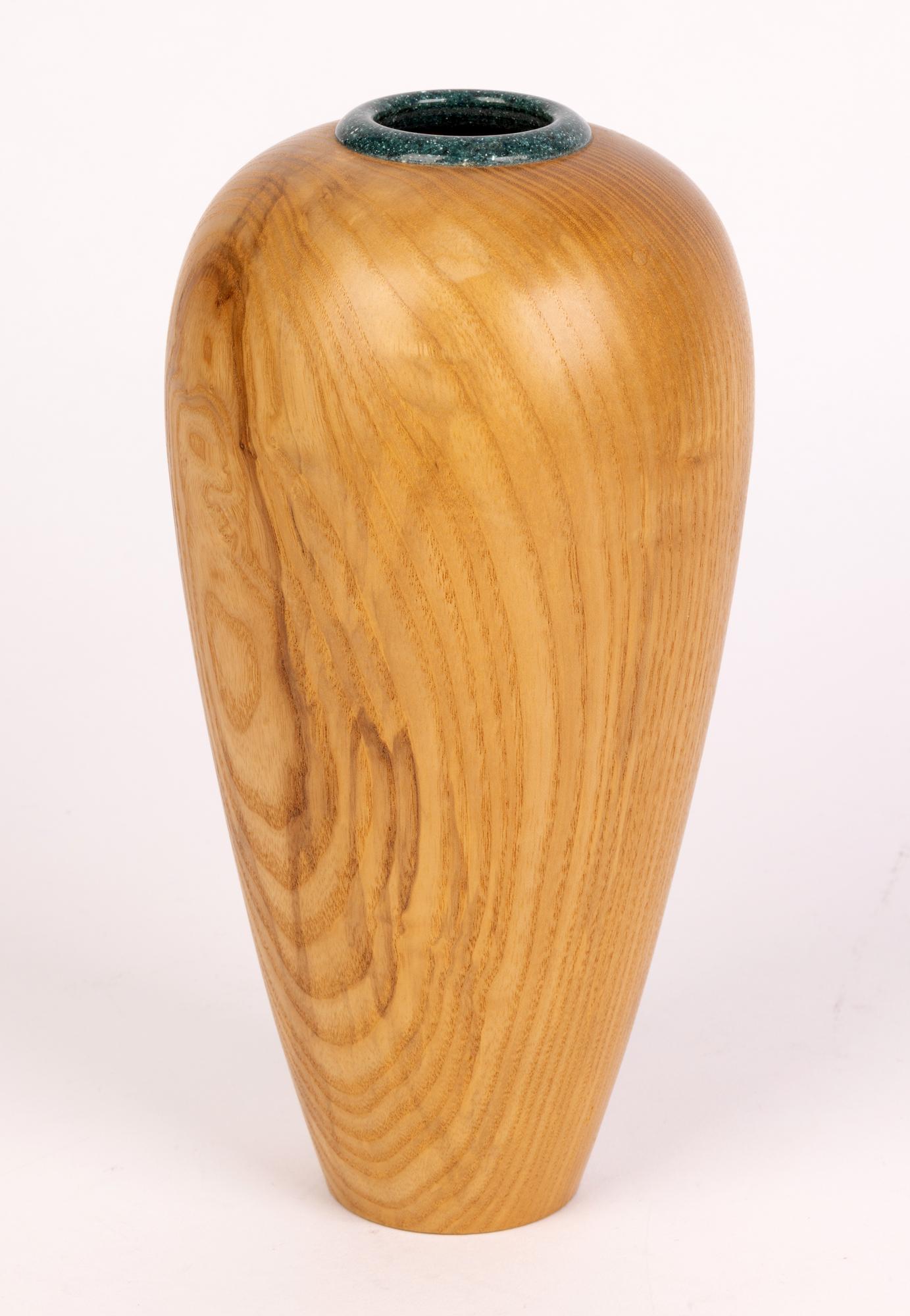 Andy James British Hand Turned Ash Wooden Vase In Good Condition For Sale In Bishop's Stortford, Hertfordshire