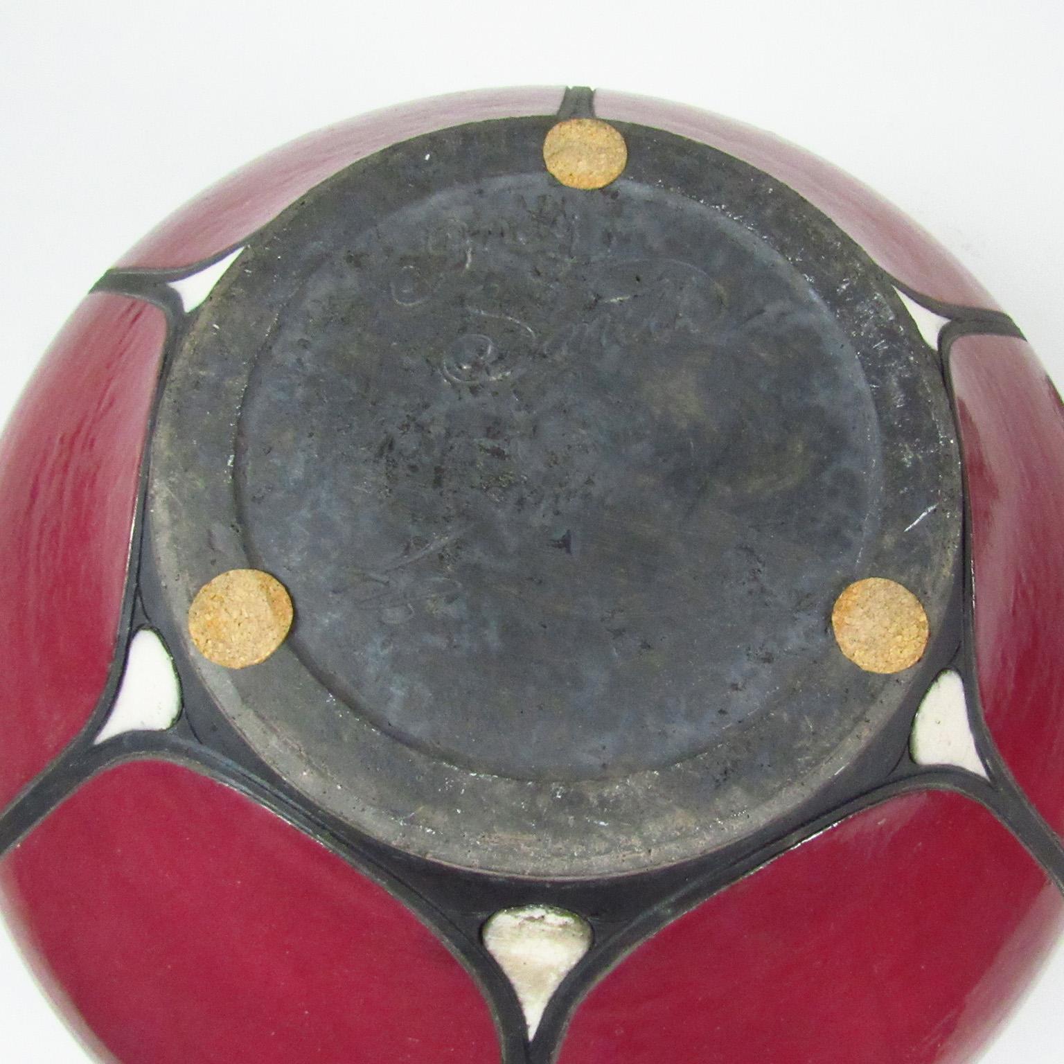 20th Century Andy Smith Raku Ceramic Lidded Bowl For Sale
