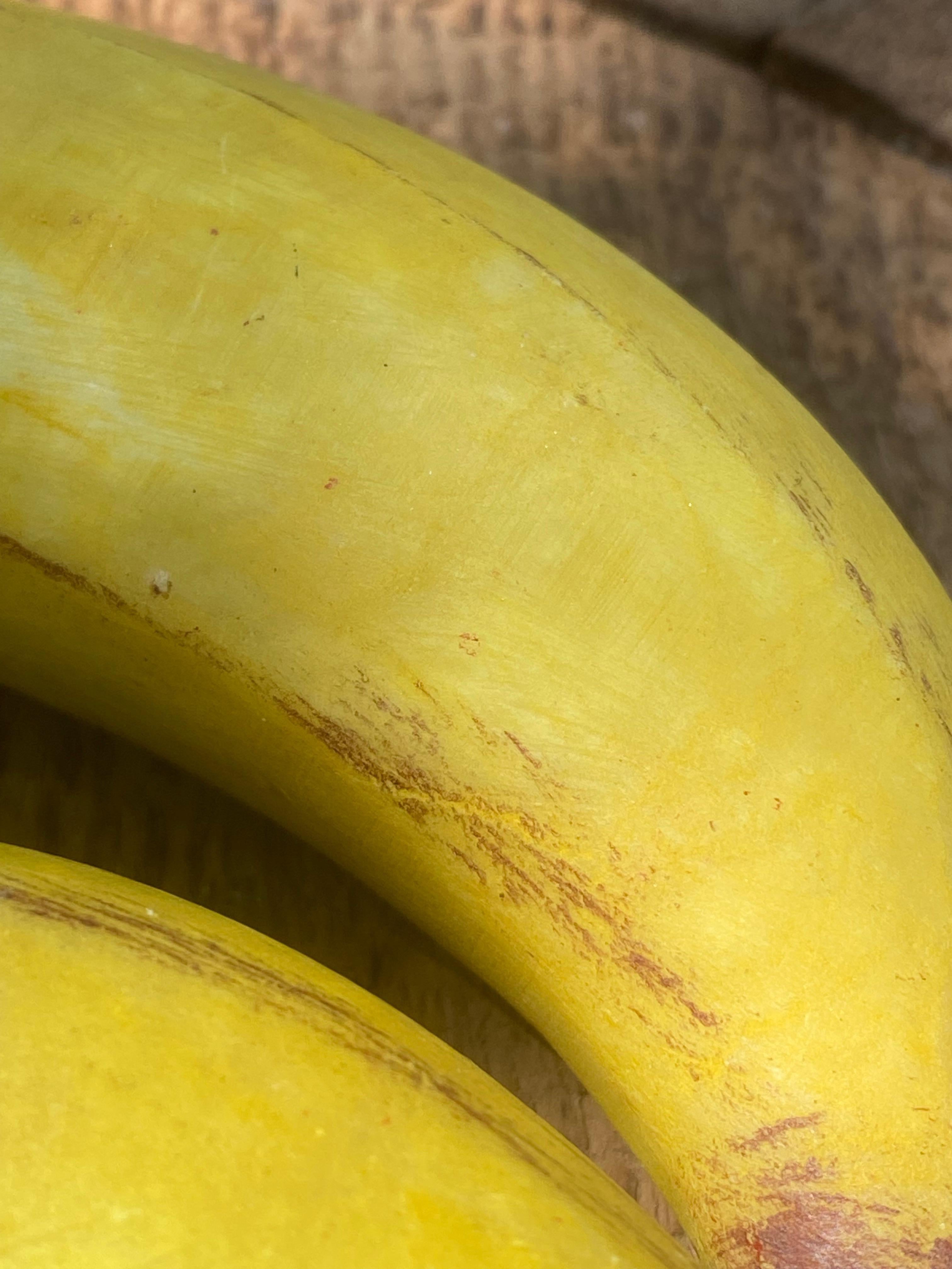 Set di 2 banane in alabastro intagliate ispirate a Andy Warhol in vendita 2