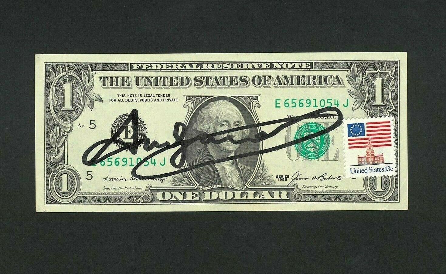 Andy Warhol
1 dollar bill
circa 1985

dimension :15.5x6 cm

signed by the artist on the front
Andy Warhol watermark on the back
perfect condition

1,490 euros
