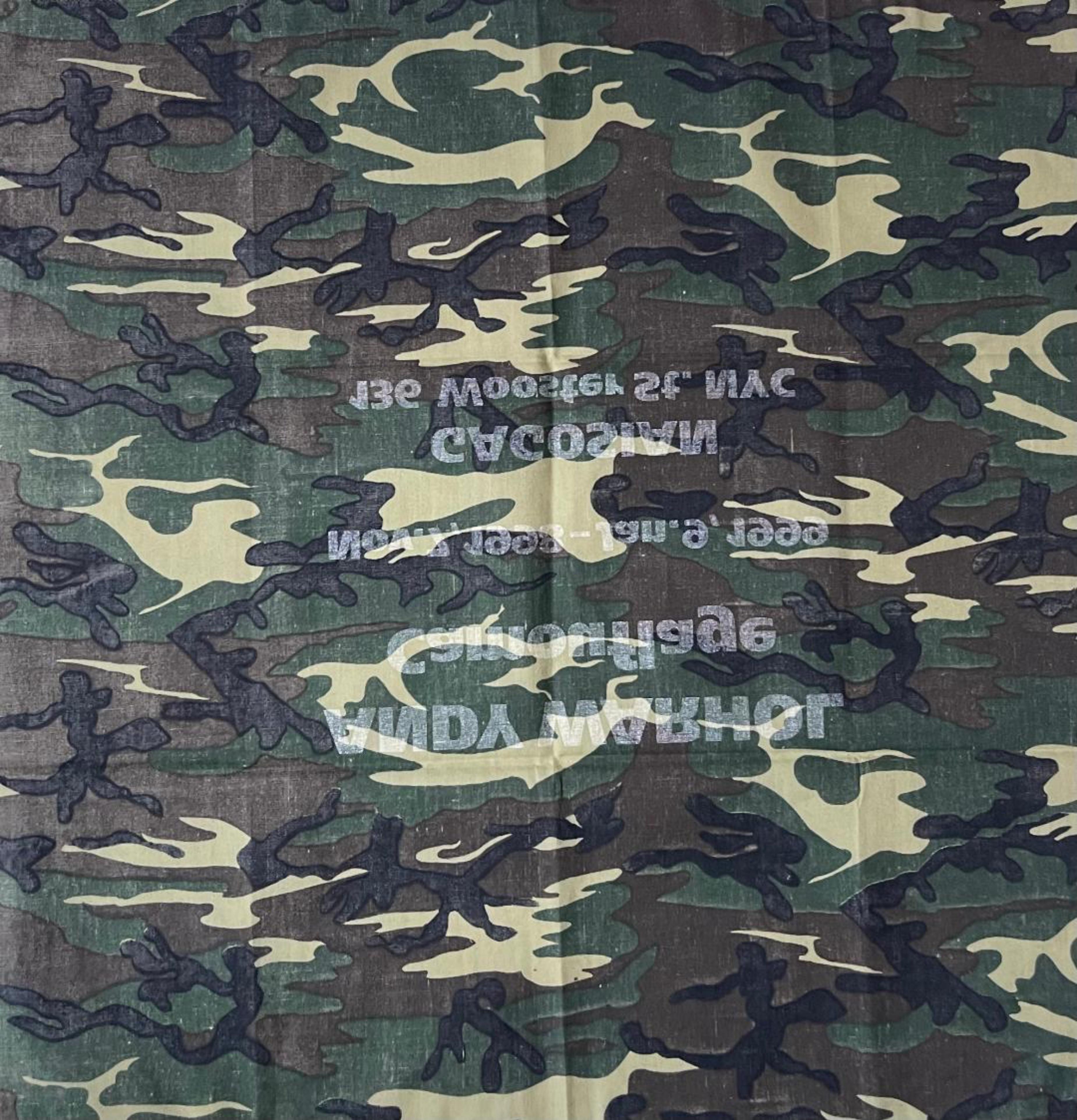 Écharpe/bandana d'annonce de la galerie Gagosian, exposition de camouflages d'Andy Warhol en vente 2