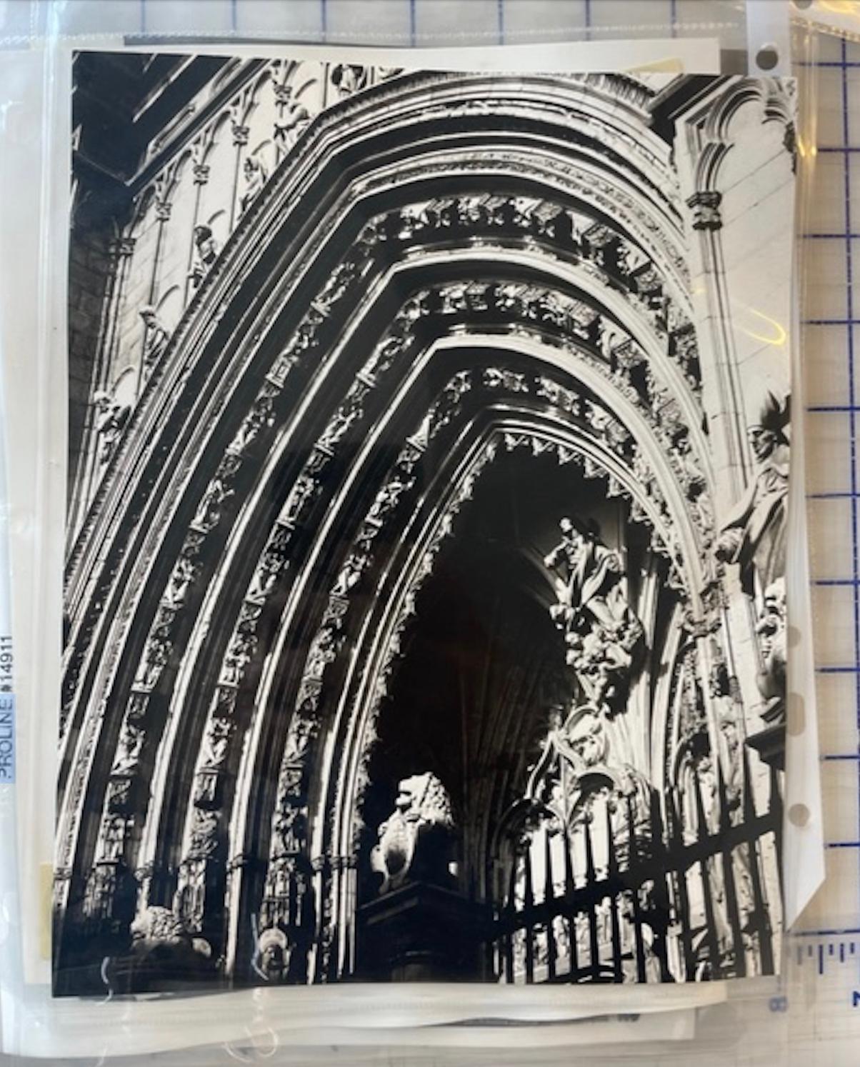 Chiesa in Spagna (Madrid) - Photograph di Andy Warhol