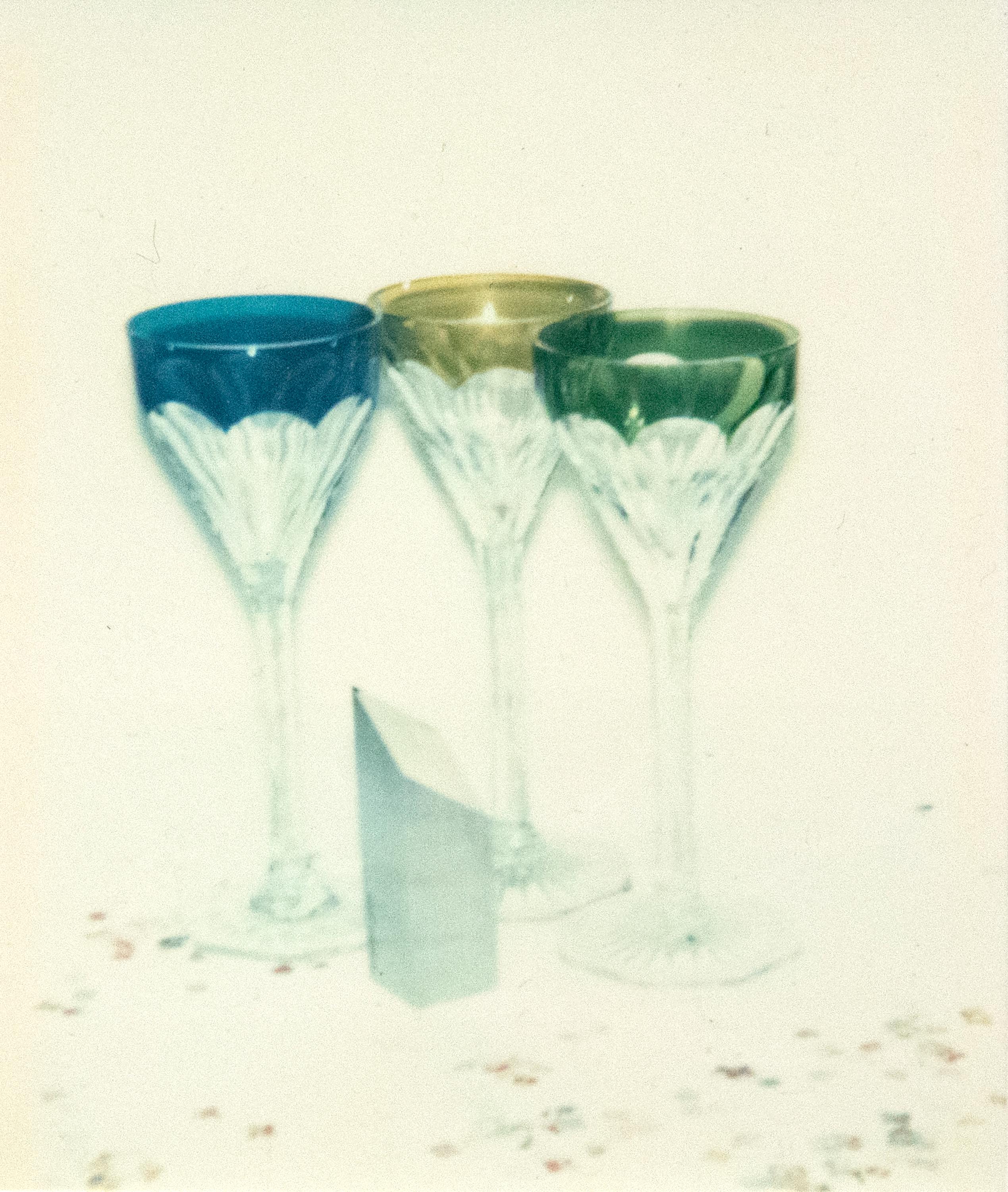 year 2000 champagne glasses
