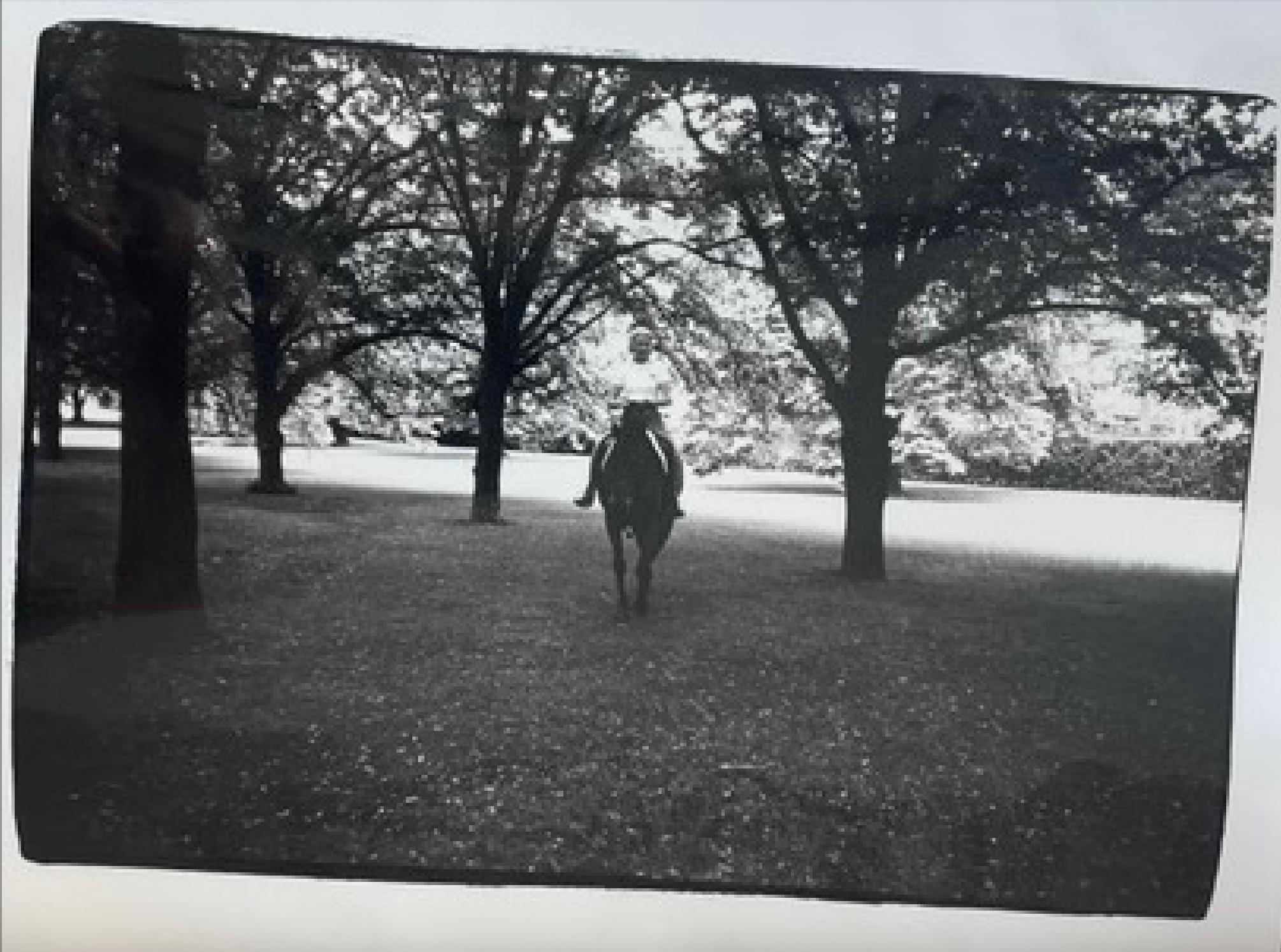 Figurative Photograph di Andy Warhol - C.Z. Ospite a cavallo