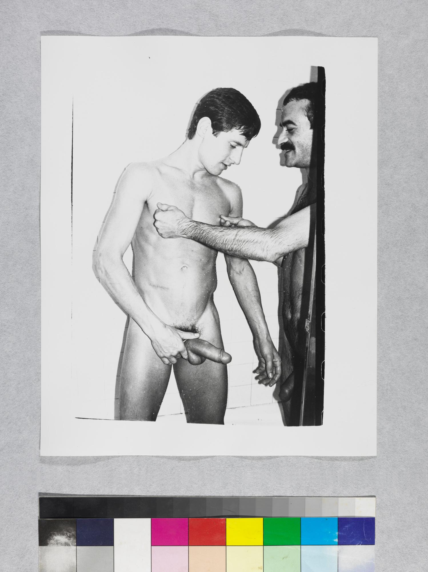 Gelatinesilberdruck des männlichen Modells und Victor Hugo von Andy Warhol im Angebot 2