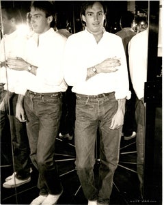 Jon Gould as Twin (en miroir)