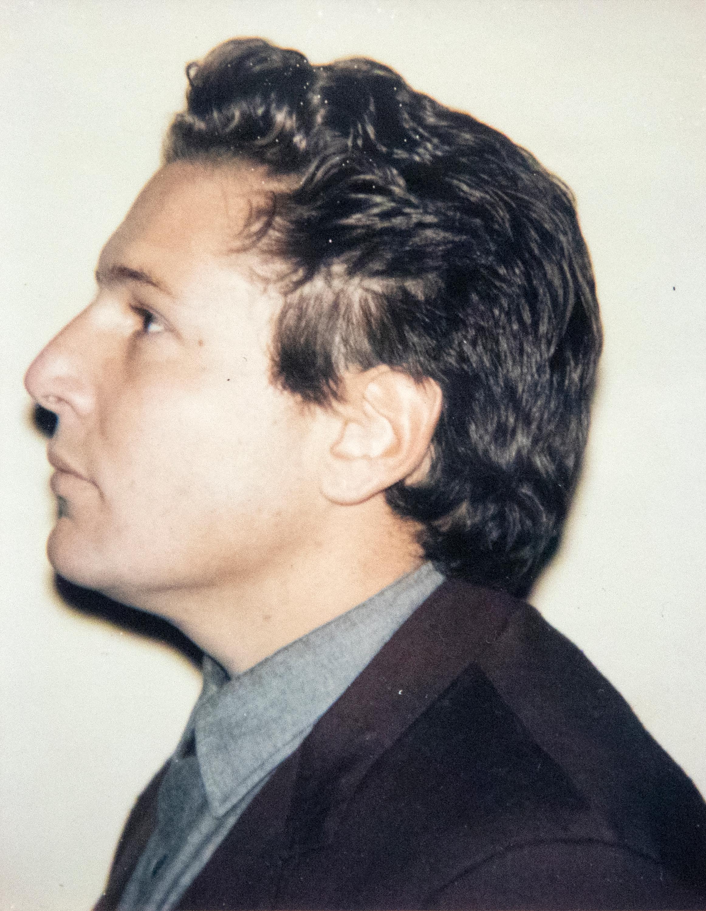 Julian Schnabel 4 Polaroids (Beige), Portrait Photograph, von Andy Warhol