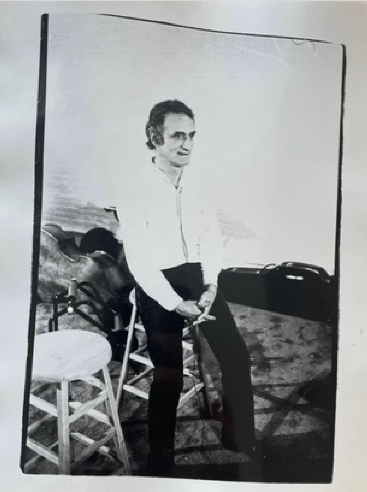 Portrait Photograph di Andy Warhol - Larry Rivers