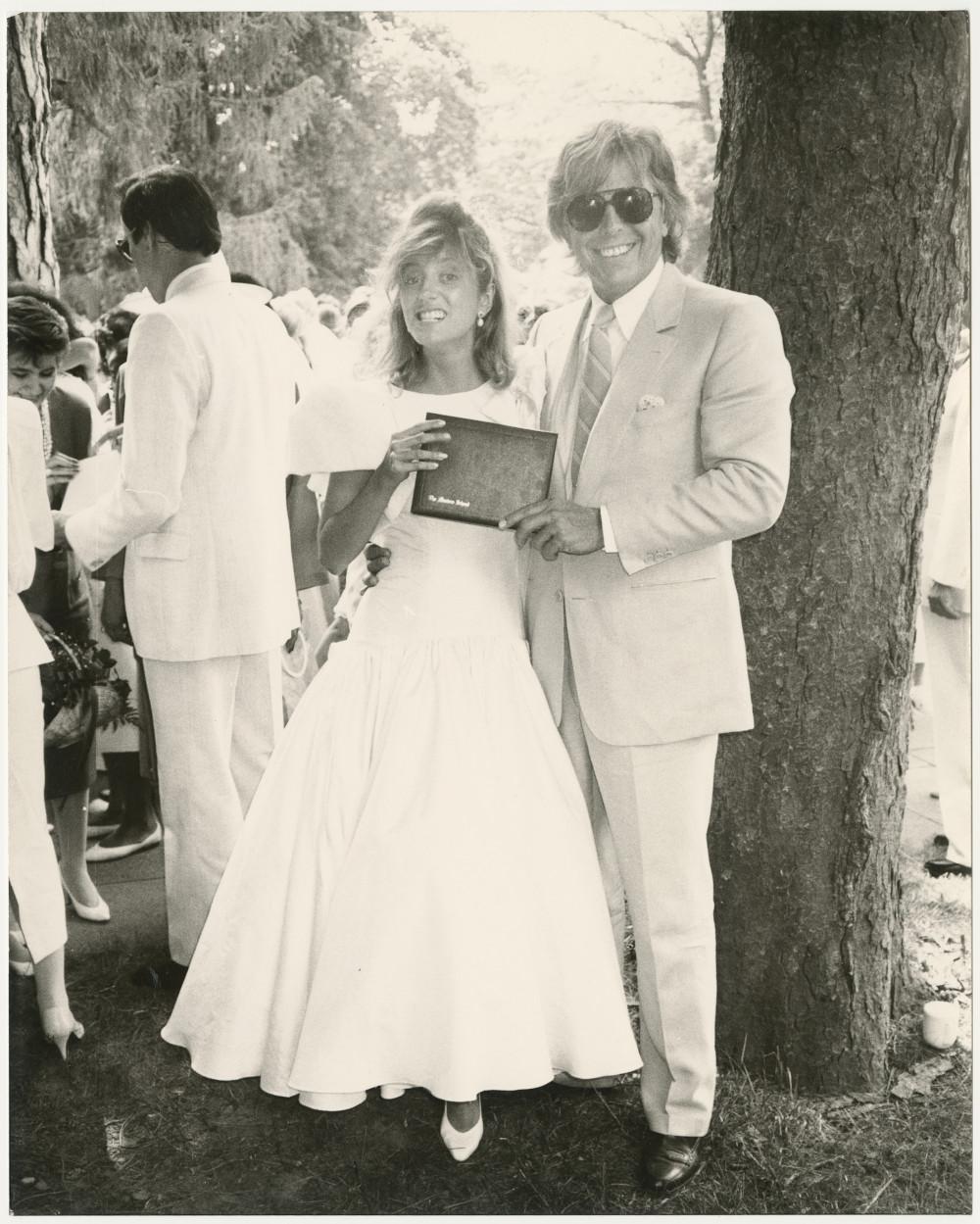 Black and White Photograph Andy Warhol - Marie-Chantal et Robert Miller