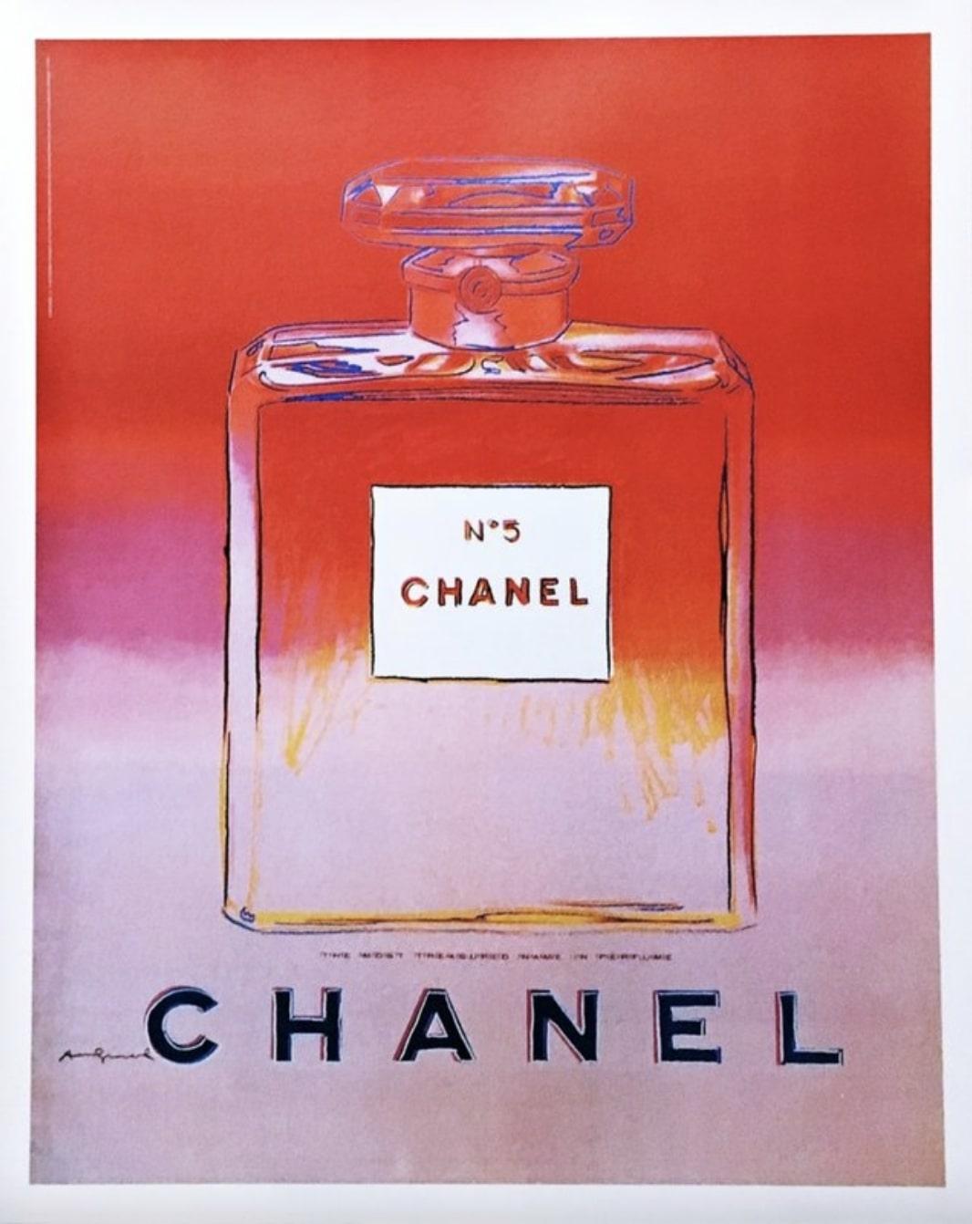 Andy Warhol a créé cette image pour Chanel dans les années 1980, mais ce n'est qu'en 1997 que Chanel a décidé de l'utiliser comme publicité dans ses campagnes de publicité. Ce format a été distribué dans les grands magasins aux clients de Chanel qui