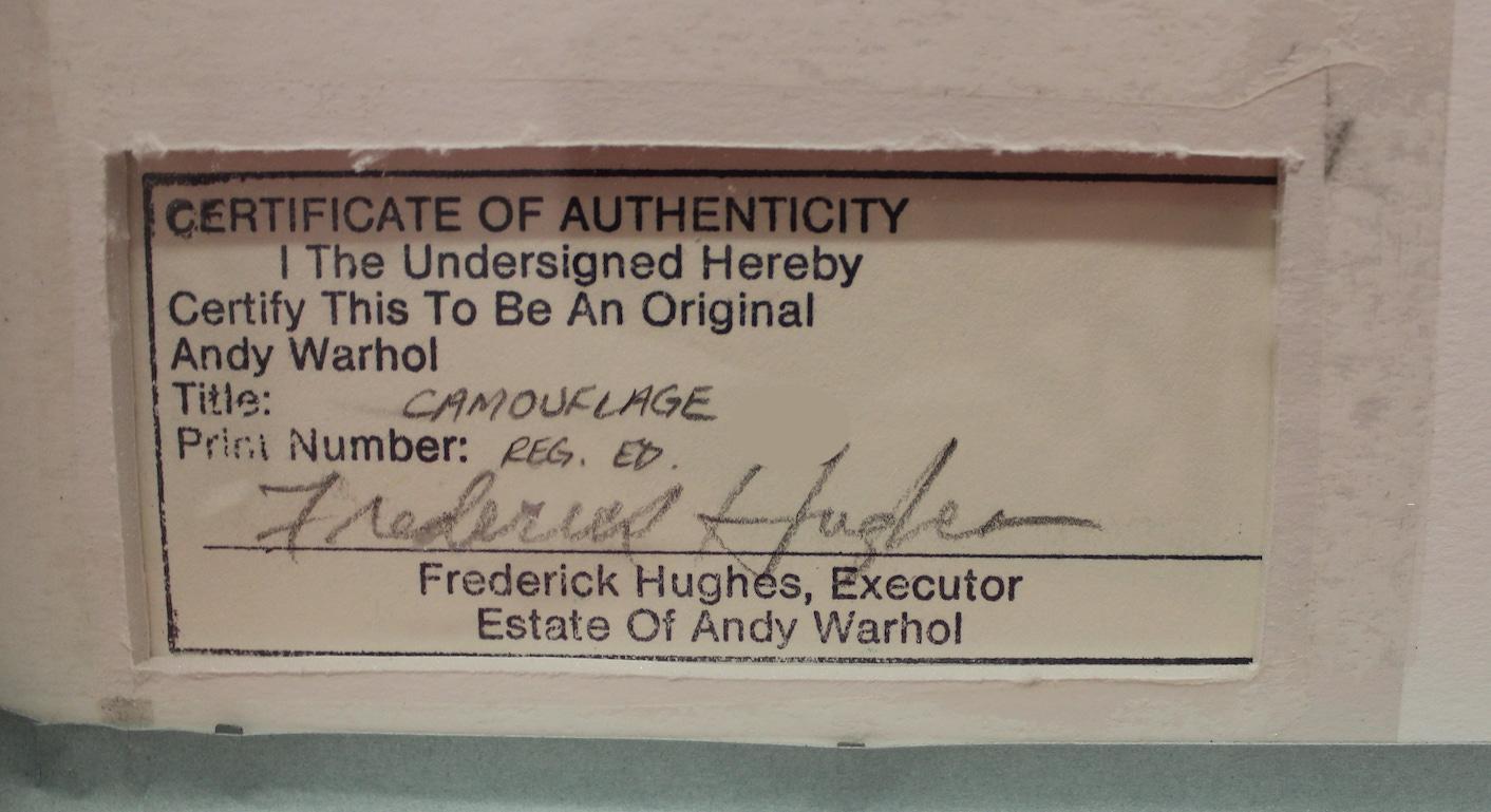 Aus der Auflage von 80 (abgesehen von 3 PP, 1 EP und 84 einzelnen TP, die nicht in Portfolios enthalten sind). 
Die spezifische Editionsnummer wird dem Käufer erst in der Verkaufsstelle mitgeteilt. Bitte senden Sie uns eine Nachricht, um diese