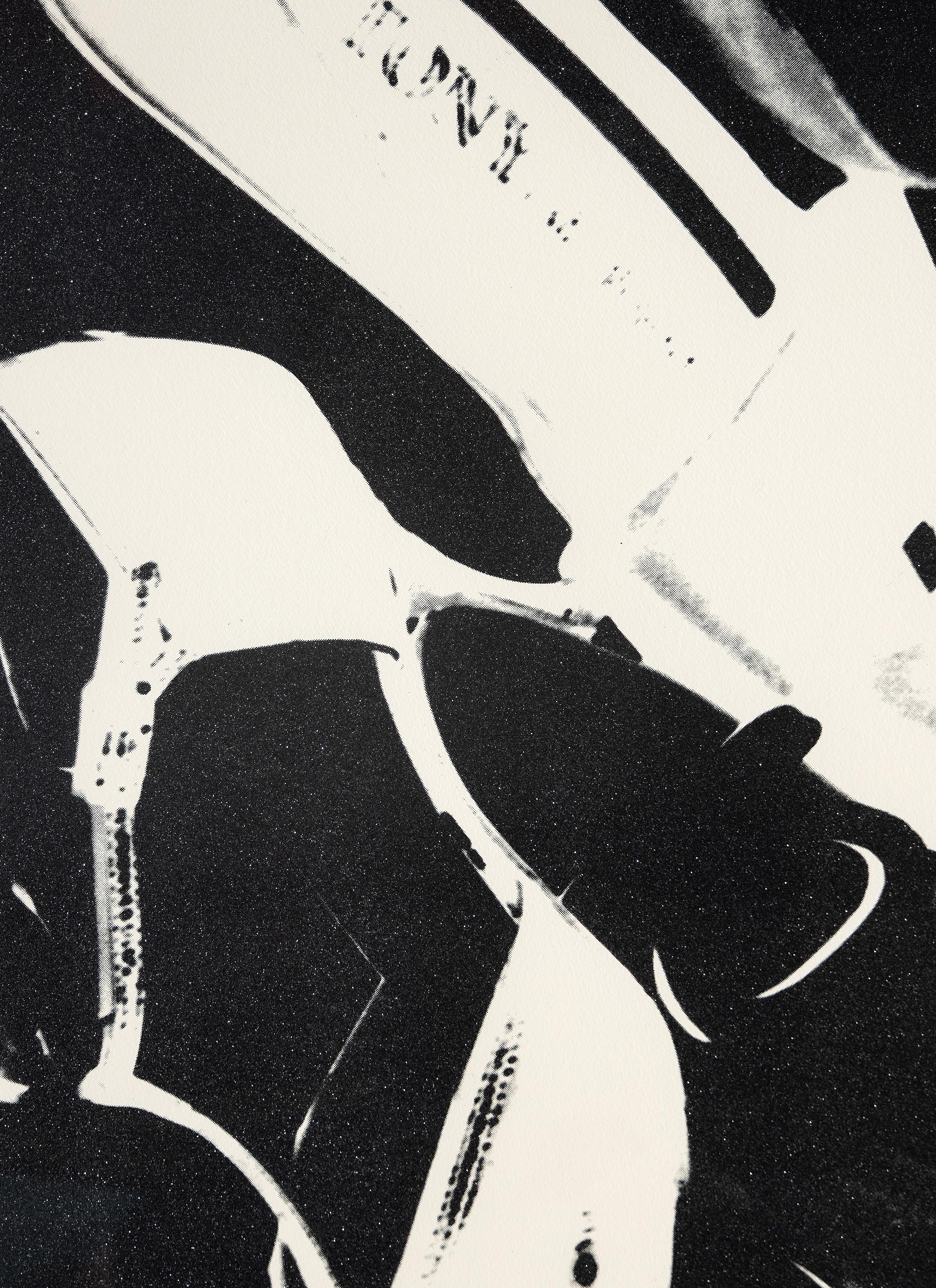 Diamant-Schutzumschlagschuhe (Schwarz und Weiß) (Pop-Art), Print, von Andy Warhol