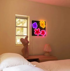 Yellowpop Neon Flowers lighted Wall Hanging/Sign - brand new in box