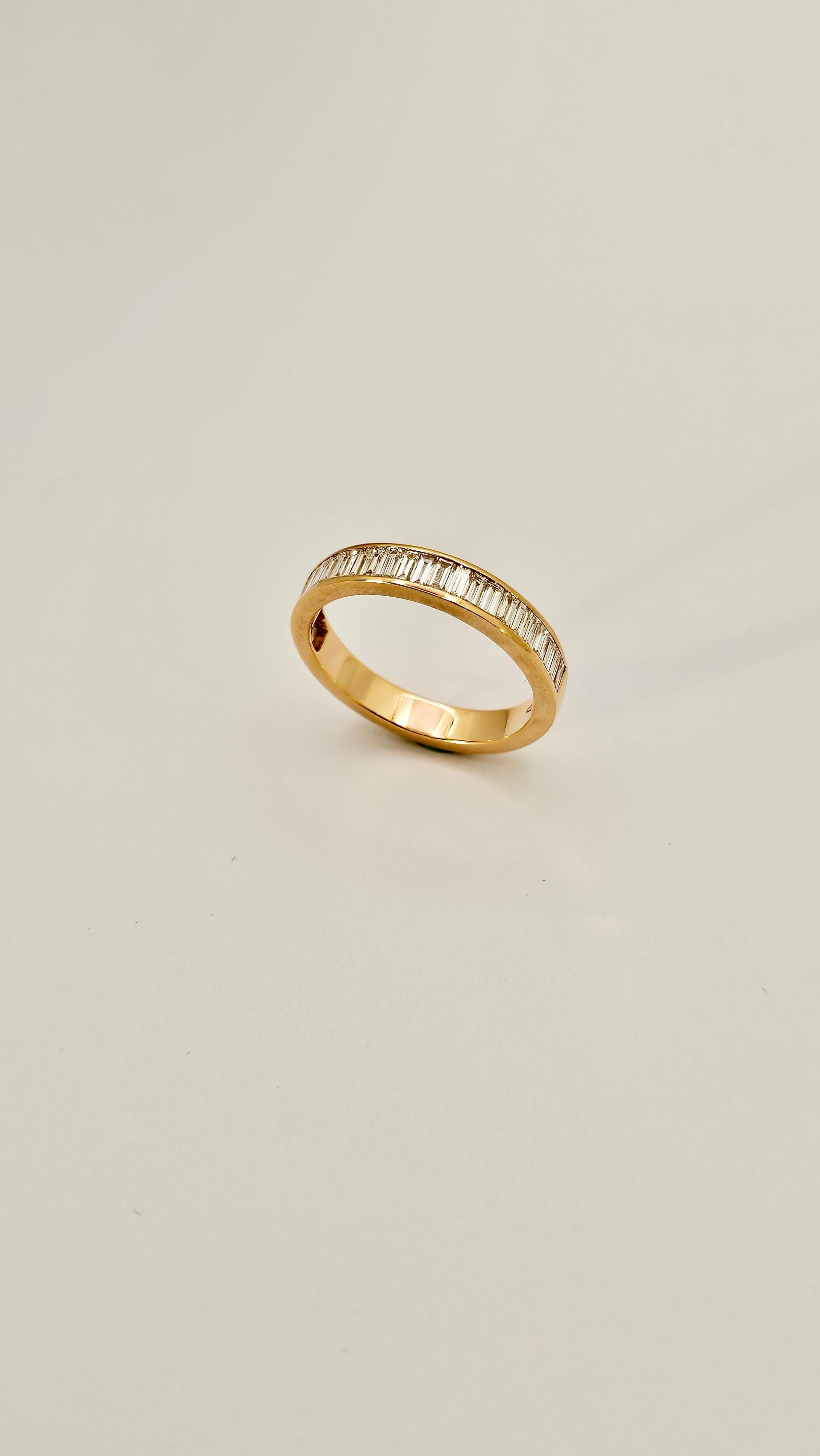 Band Ring with Baguette Diamonds in 18Kt Rose Gold In New Condition For Sale In Cattolica, IT