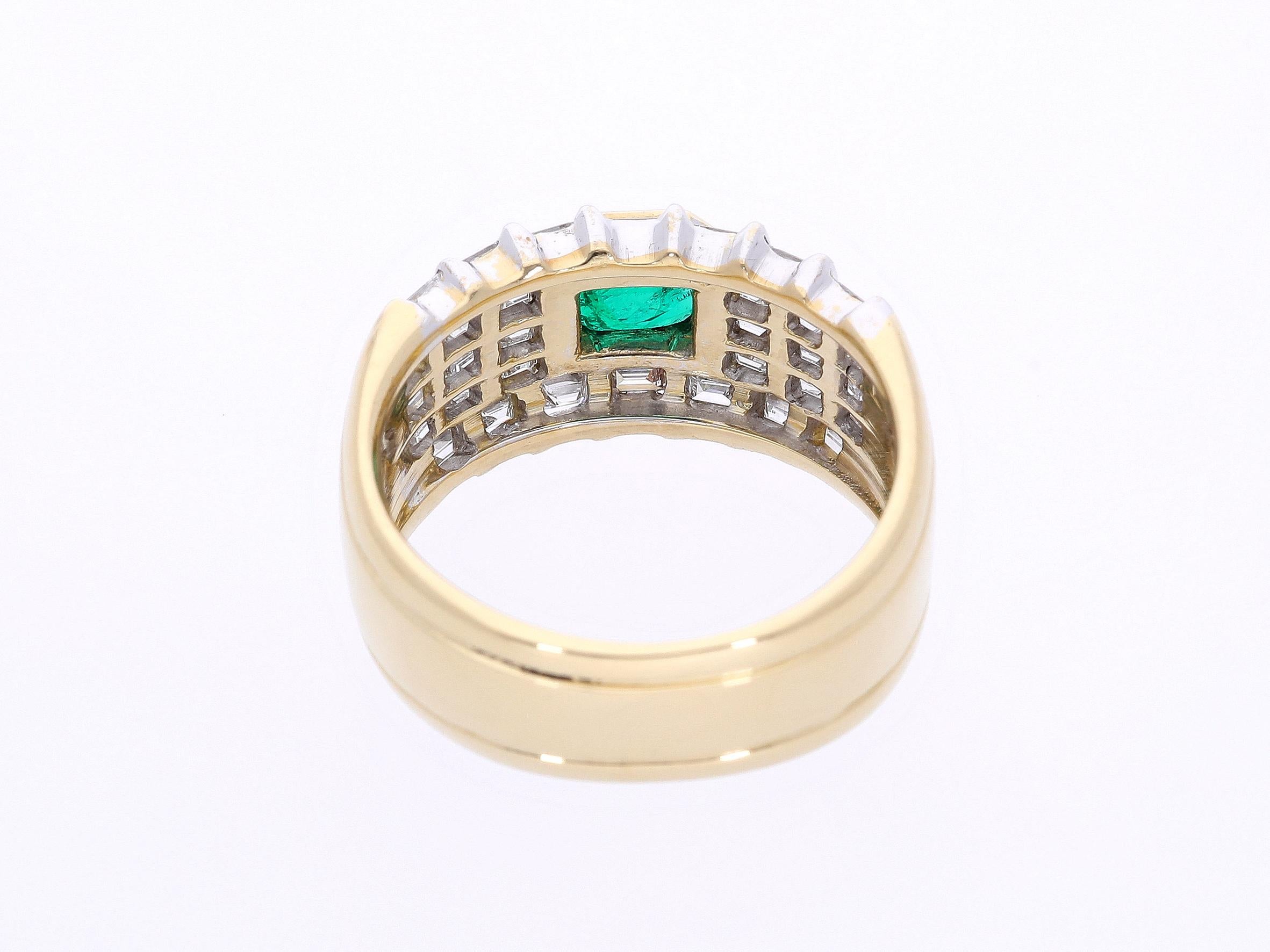 Band Ring with Central Emerald ct 0.75 and Diamonds ct 1.45 in 18 Kt Gold For Sale 3
