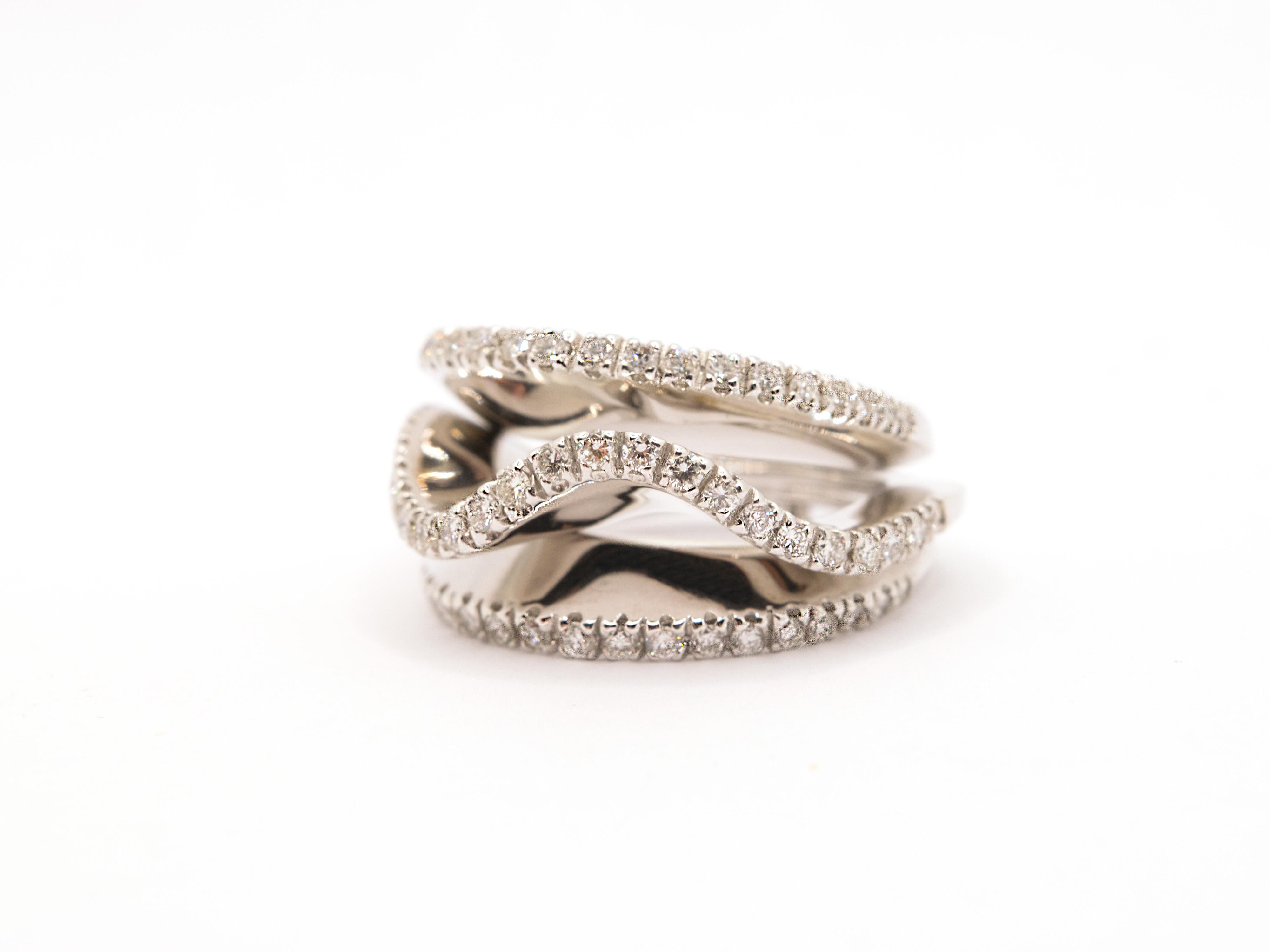 Anello a Fascia in Oro Bianco 18 Kt e Diamanti Ct 1,30 Damen im Angebot