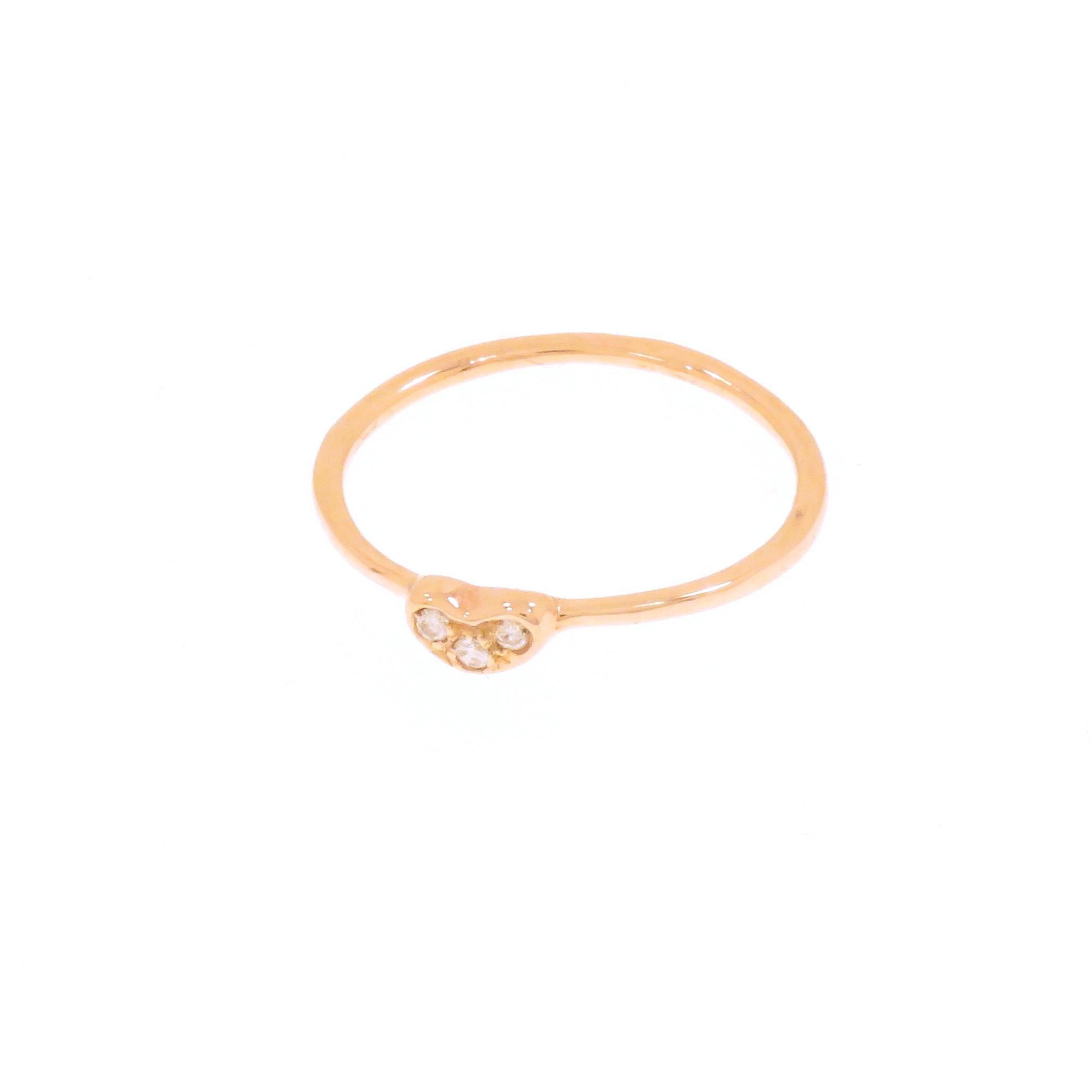 Brilliant Cut Anello a forma di cuore in oro rosa 9k con diamanti For Sale