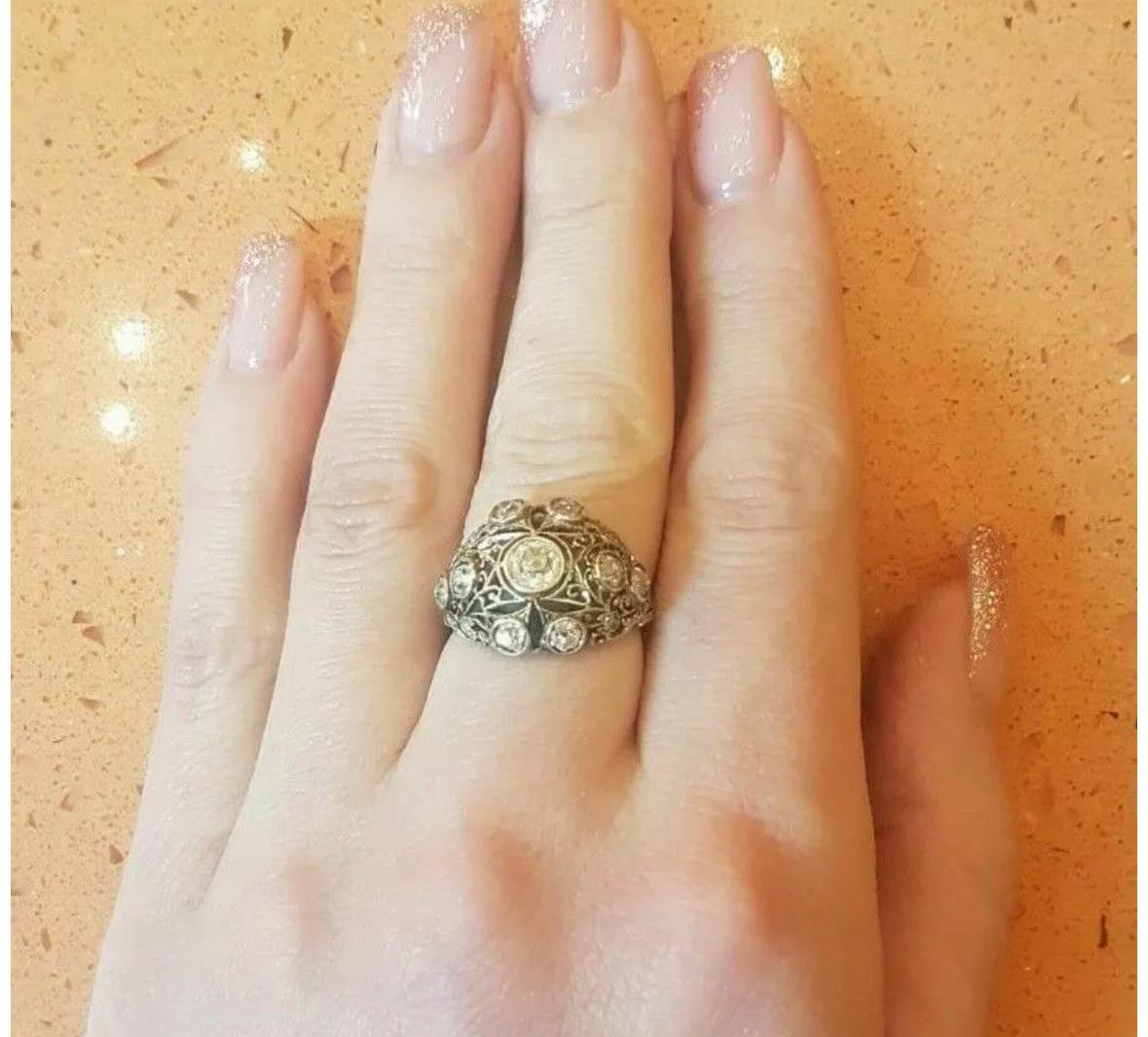 Art Nouveau ring in 18k white gold with antique-cut diamonds 2.2 ct total For Sale 7