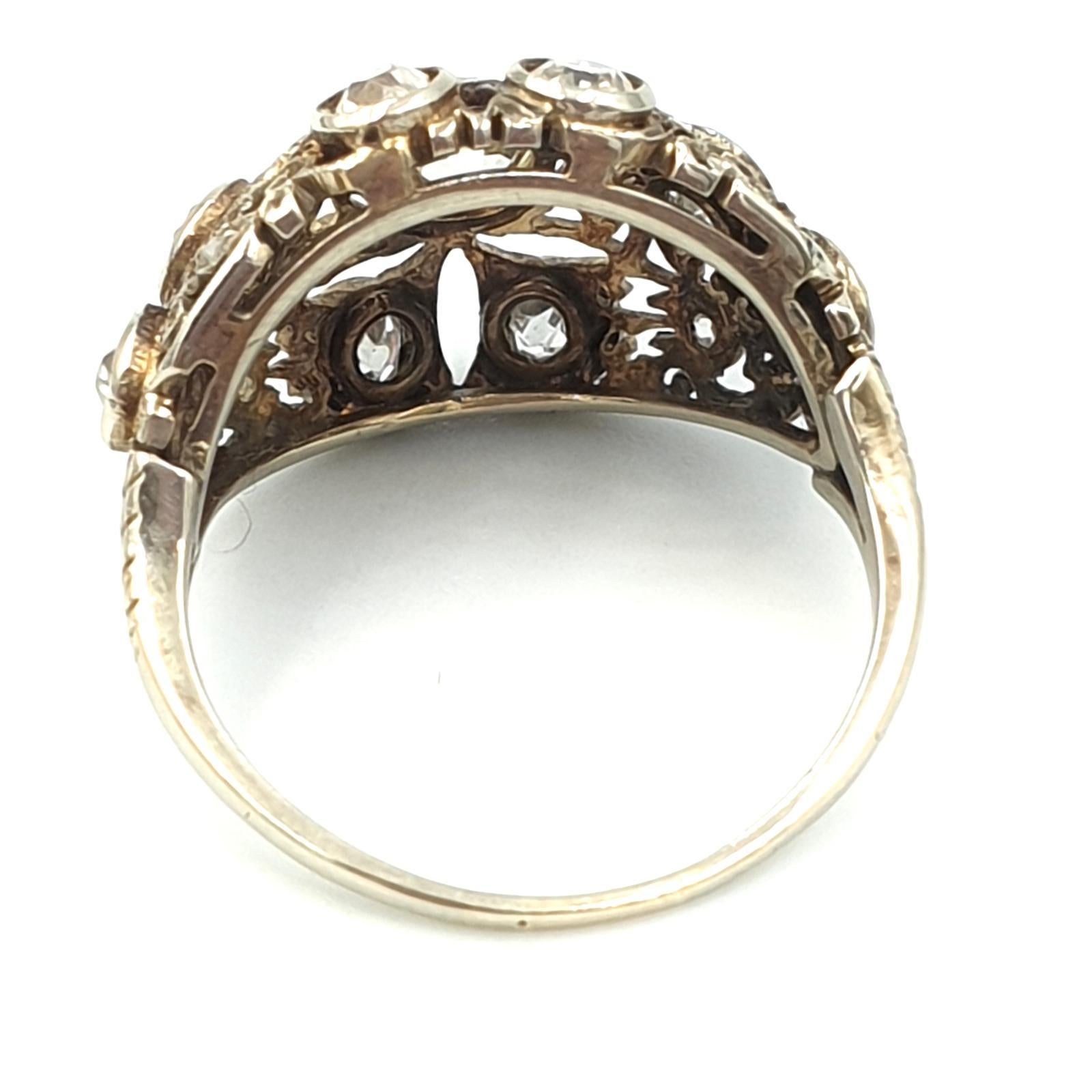 Art Nouveau ring in 18k white gold with antique-cut diamonds 2.2 ct total In Good Condition For Sale In Terni, IT