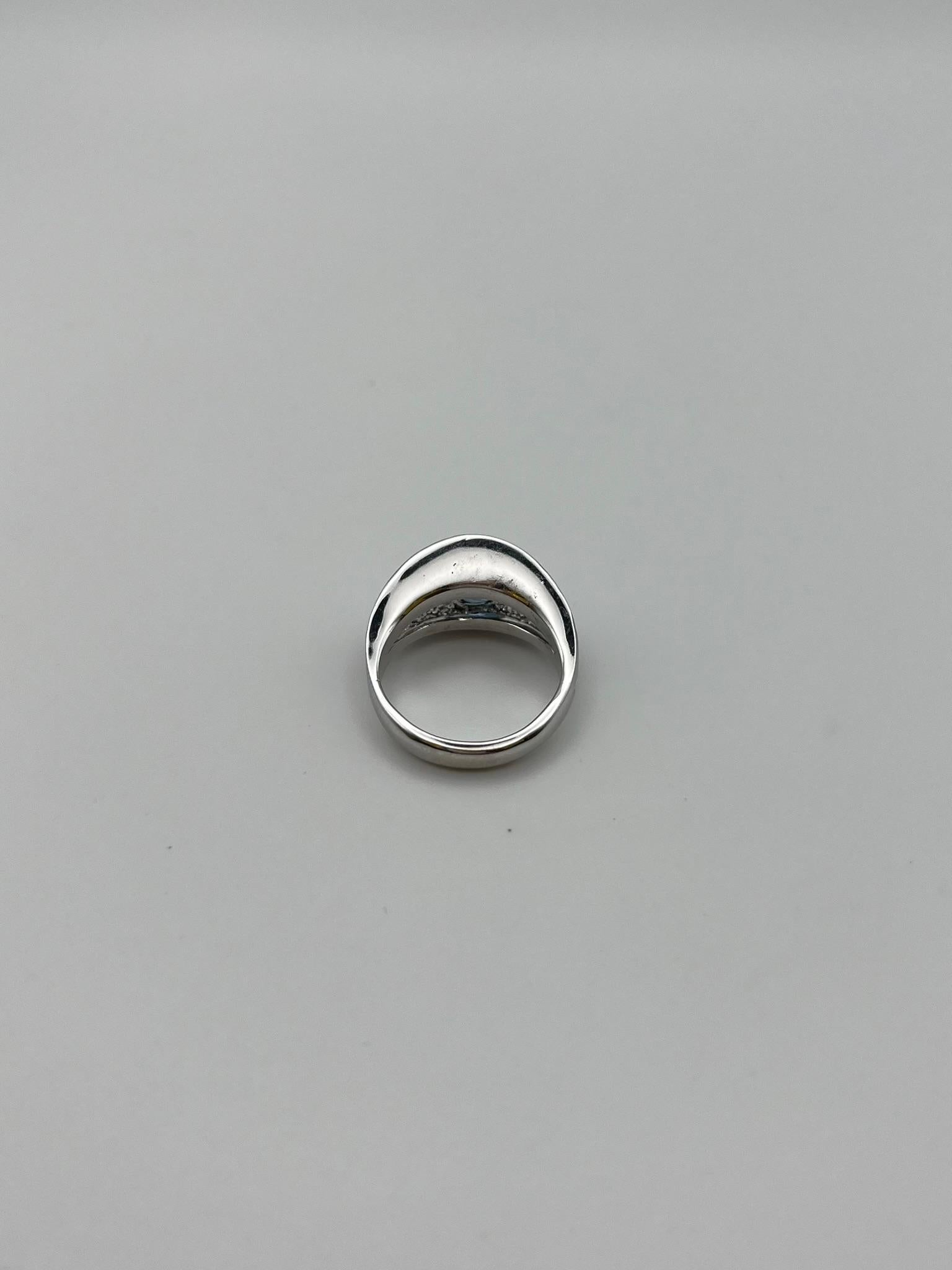 Bague en or blanc 18 carats faite à la main avec saphir et diamants naturels en vente 5