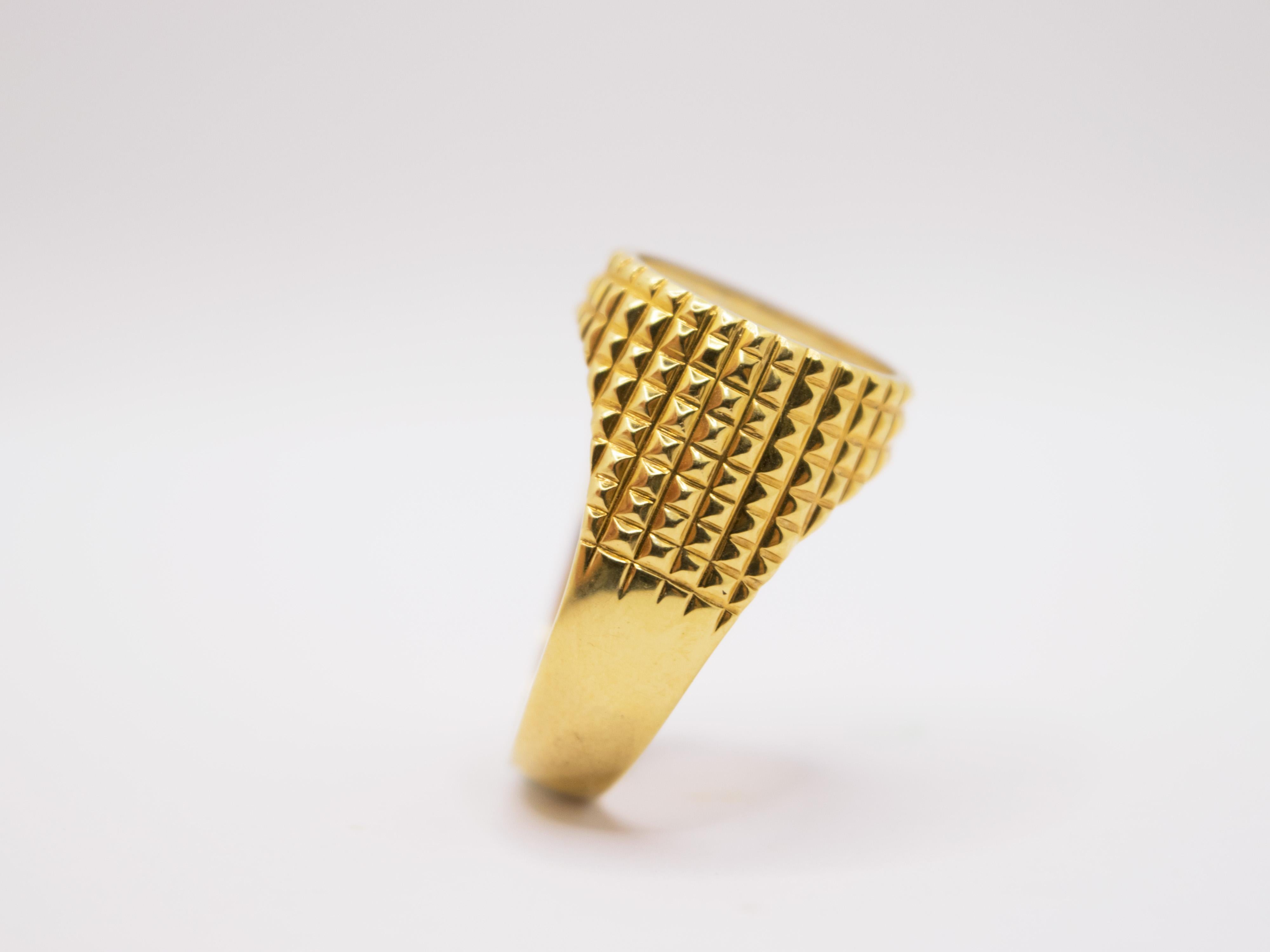 Chevalier Ring aus 18 Kt Gold und Münze  im Zustand „Neu“ im Angebot in Cattolica, IT