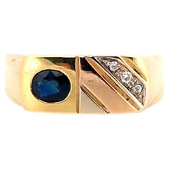 18Kt Gold Men's Chevalier Ring with 0.30 Ct Natural Sapphire and VVS Diamonds