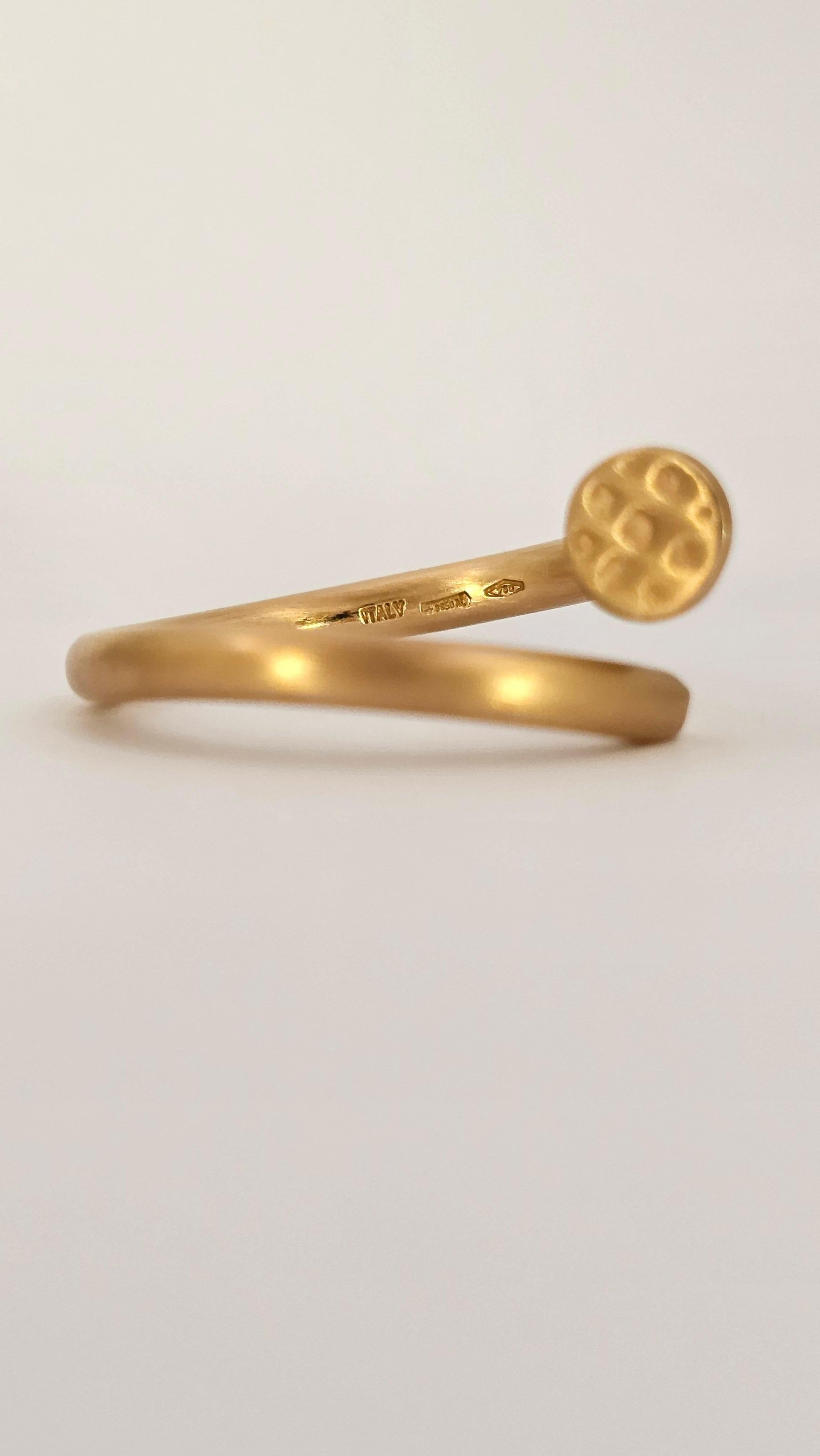 Anello Chiodo in Oro Rosa Satinato For Sale 1