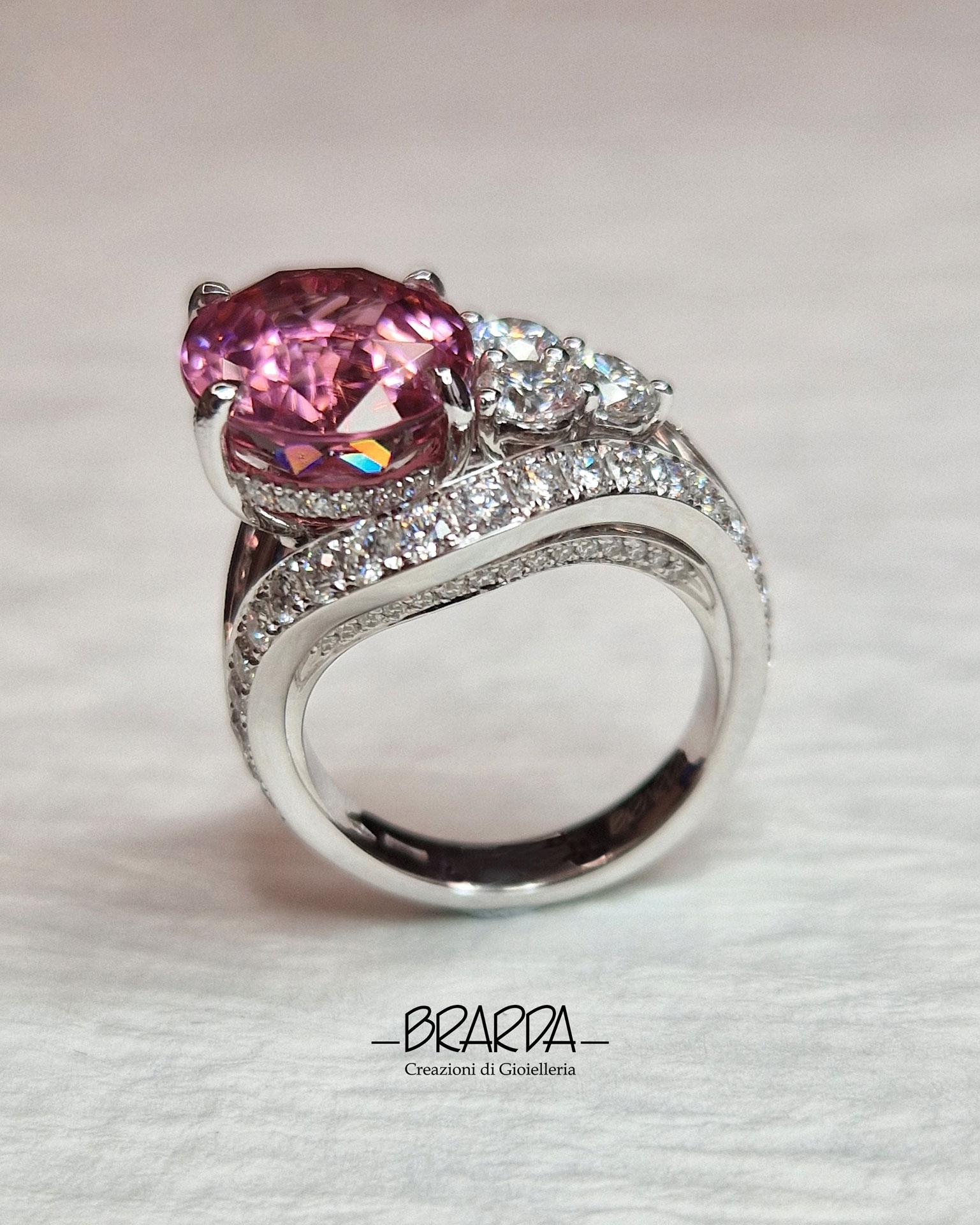 Cocktail ring with Pink Tourmaline In New Condition For Sale In Pinerolo, IT