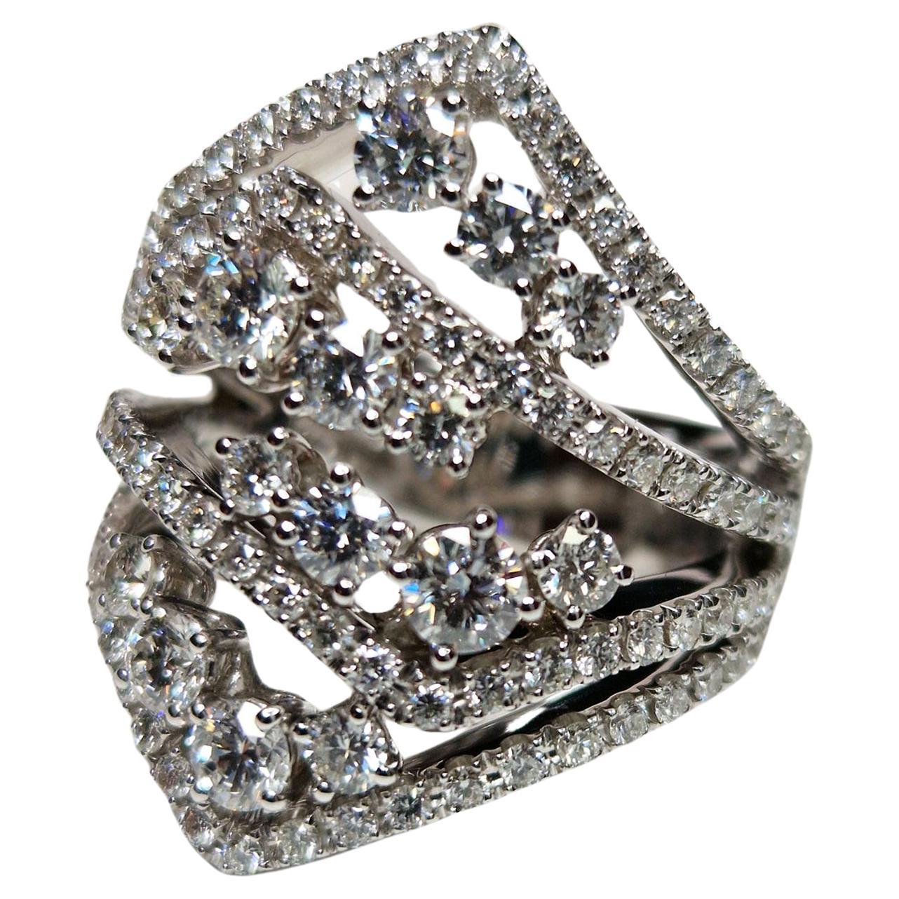 "PARENTESI" cocktail ring with Diamonds