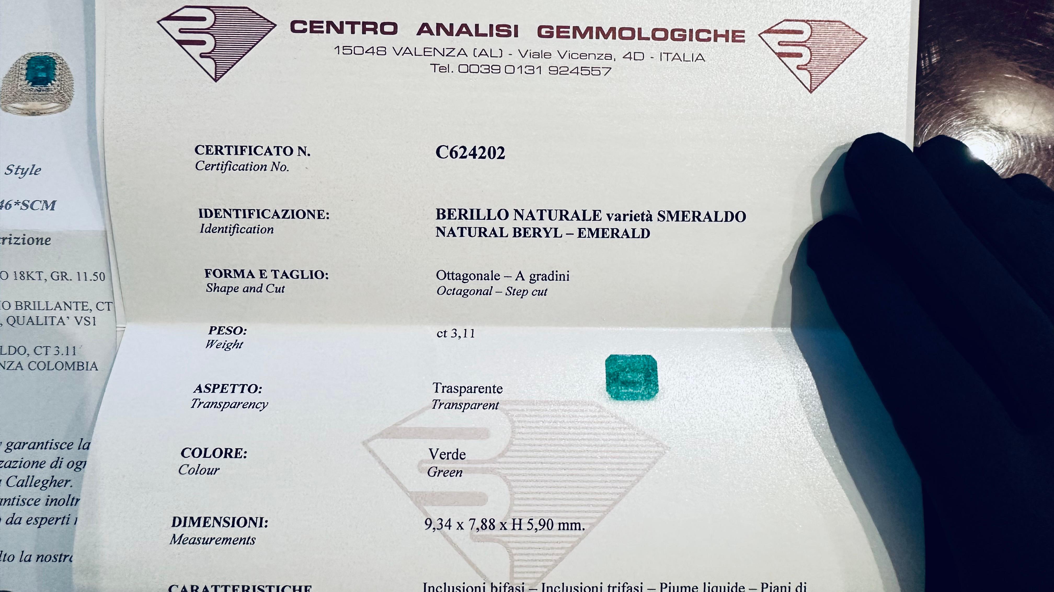 Anello Cocktail Smeraldo Colombiano e Diamanti L’Artigianato Italiano di Lusso in vendita 3