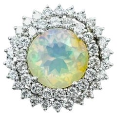 Cocktali-Ring mit Diamanten und Edelopal 3,16 Karat