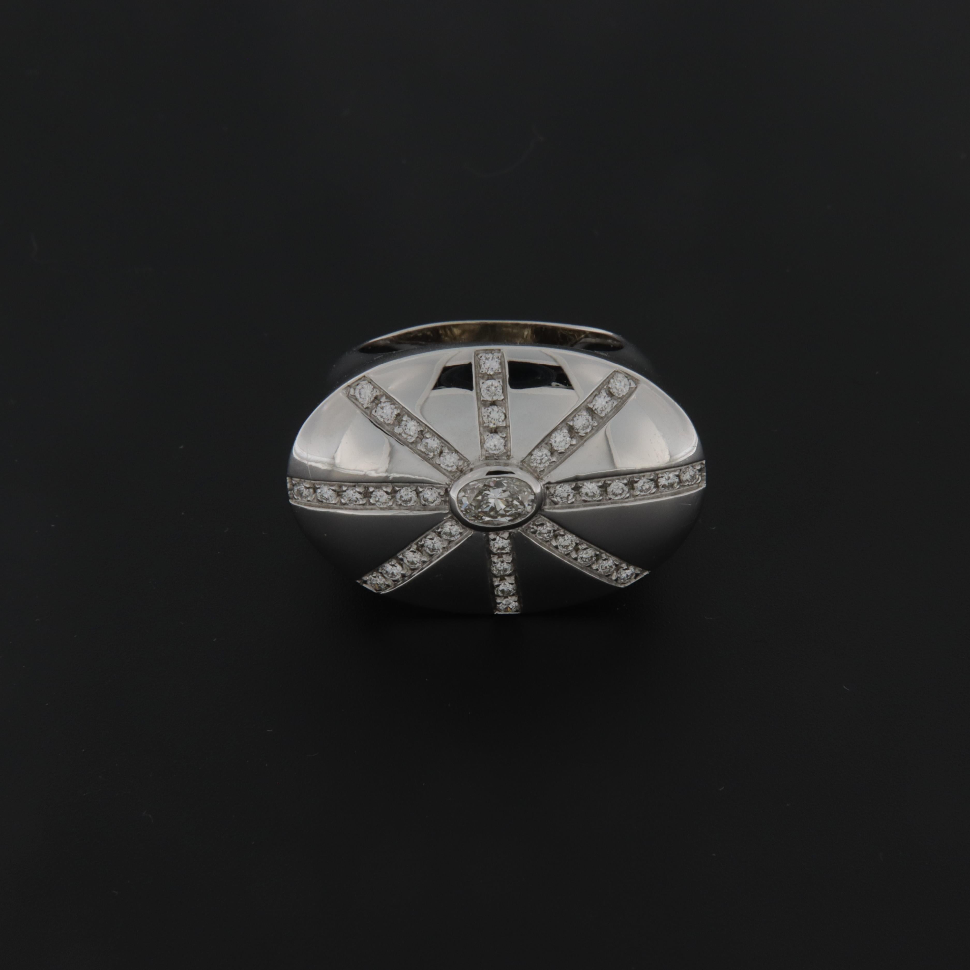 Taille brillant Bague en or blanc en forme de queue de coq avec diamants ct.0.65 en vente