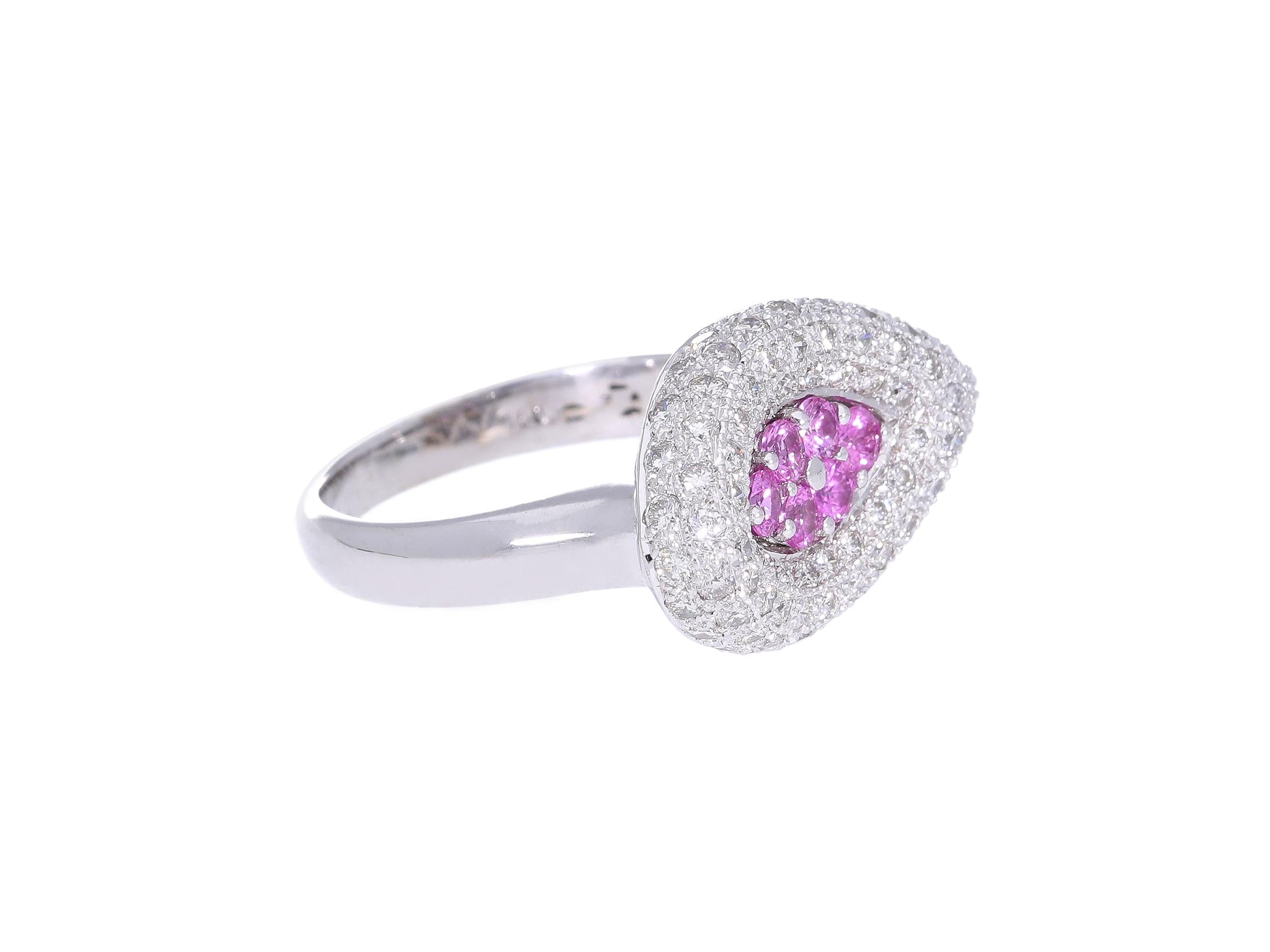 Ring with Pink Sapphires and Diamonds in 18kt Gold In New Condition For Sale In Rome, IT