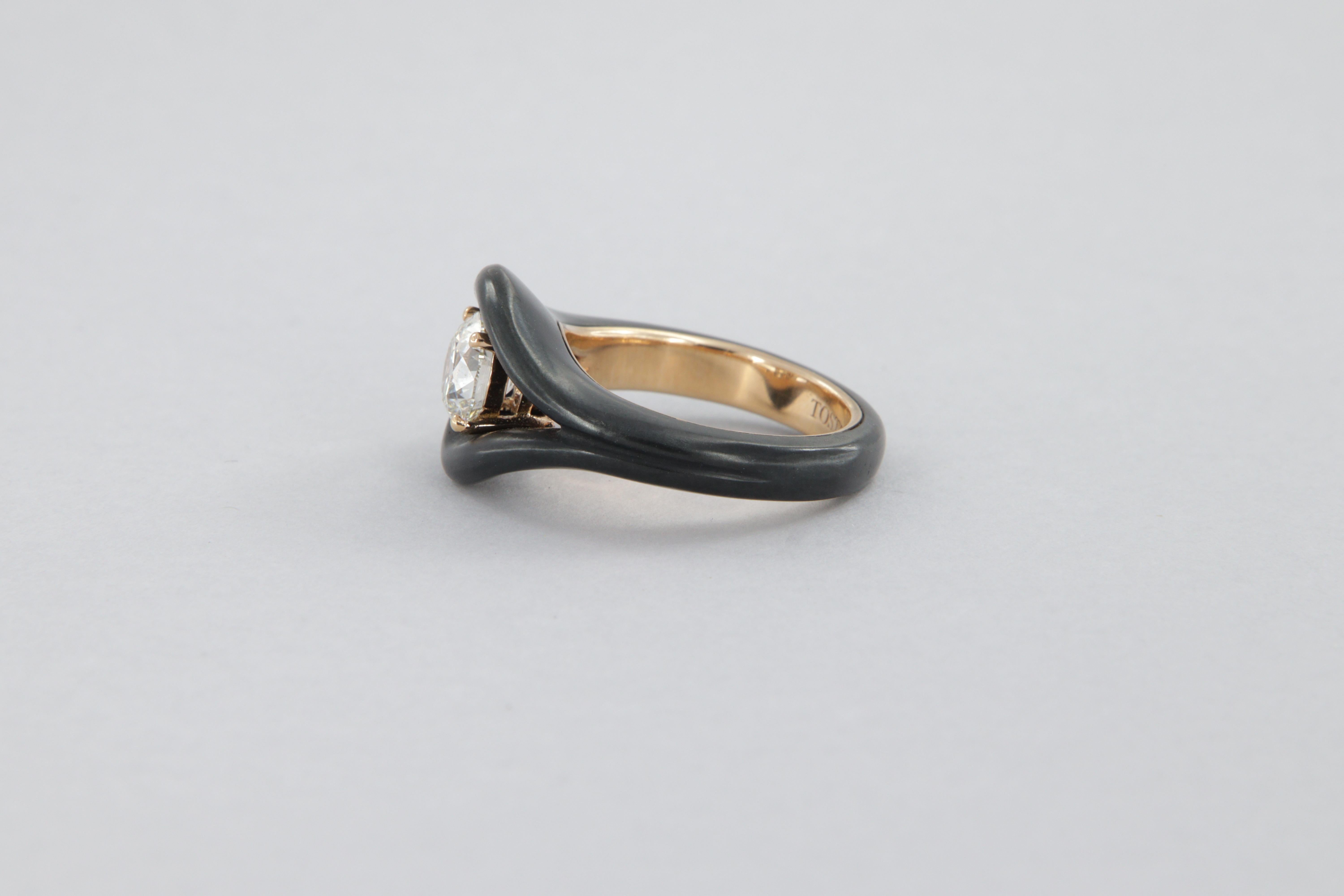 Contemporary Tosti anello con diamante 1.25 carati certificato GIA in ferro e oro For Sale