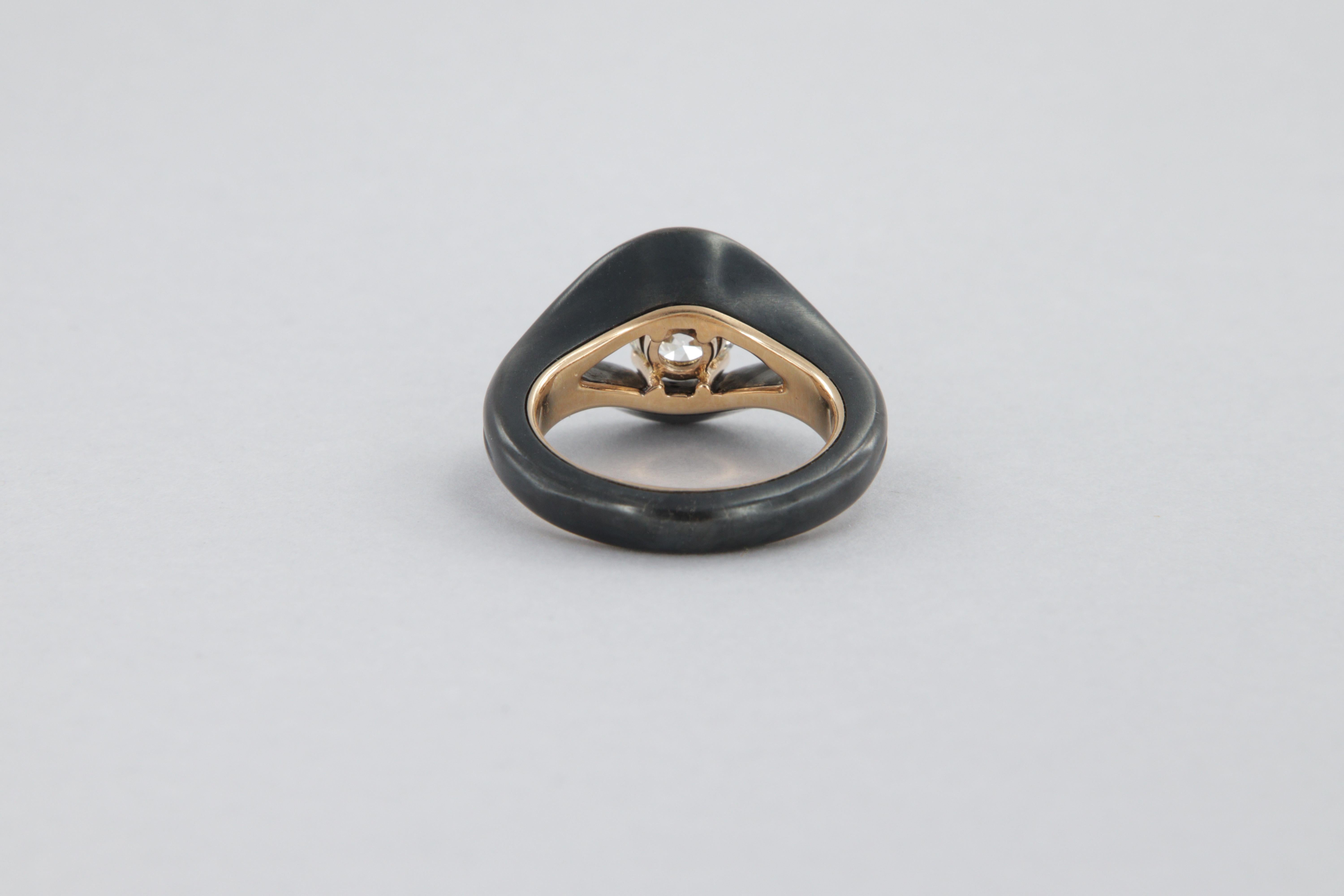 Round Cut Tosti anello con diamante 1.25 carati certificato GIA in ferro e oro For Sale
